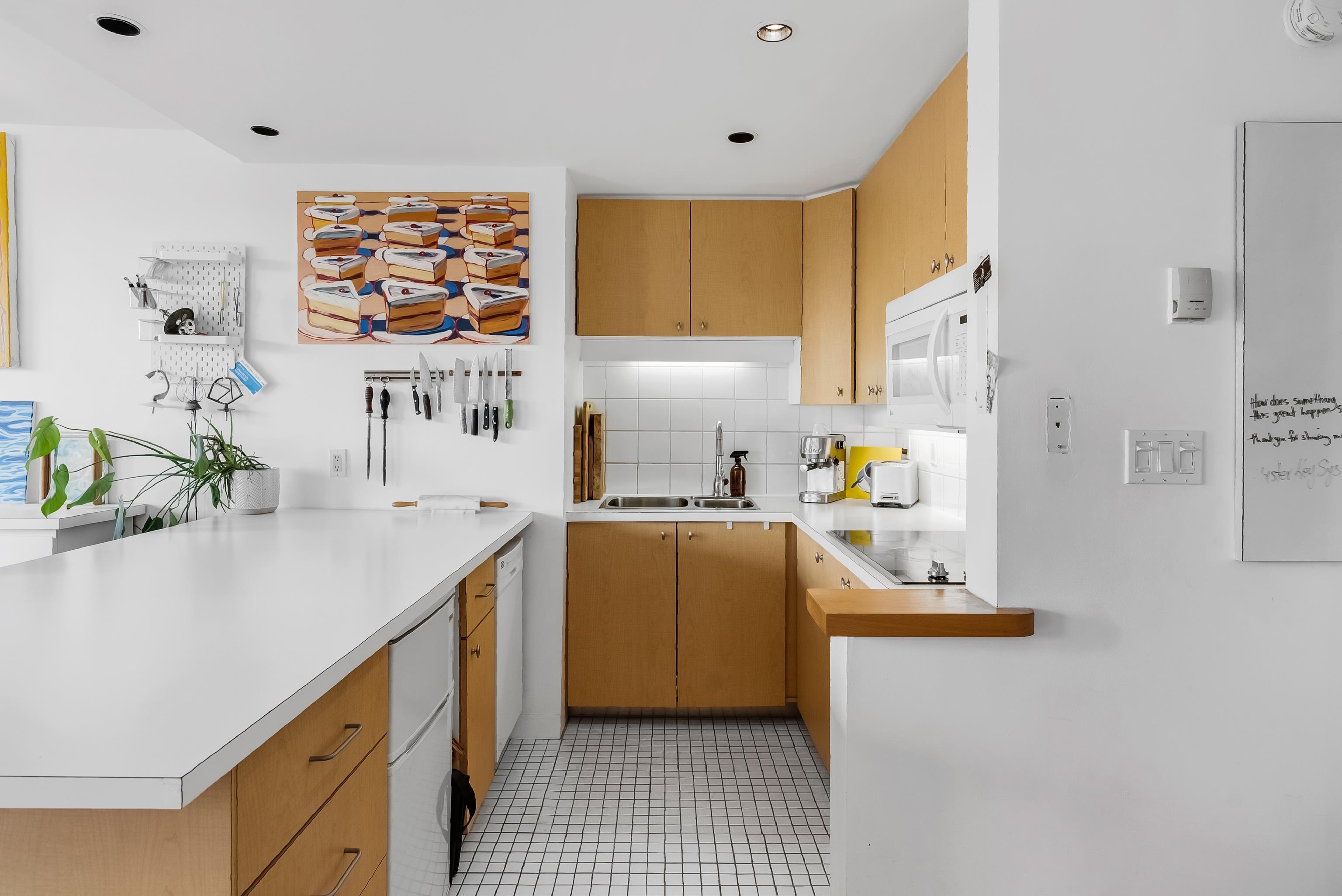 901 1250 BURNABY STREET Unit: 901