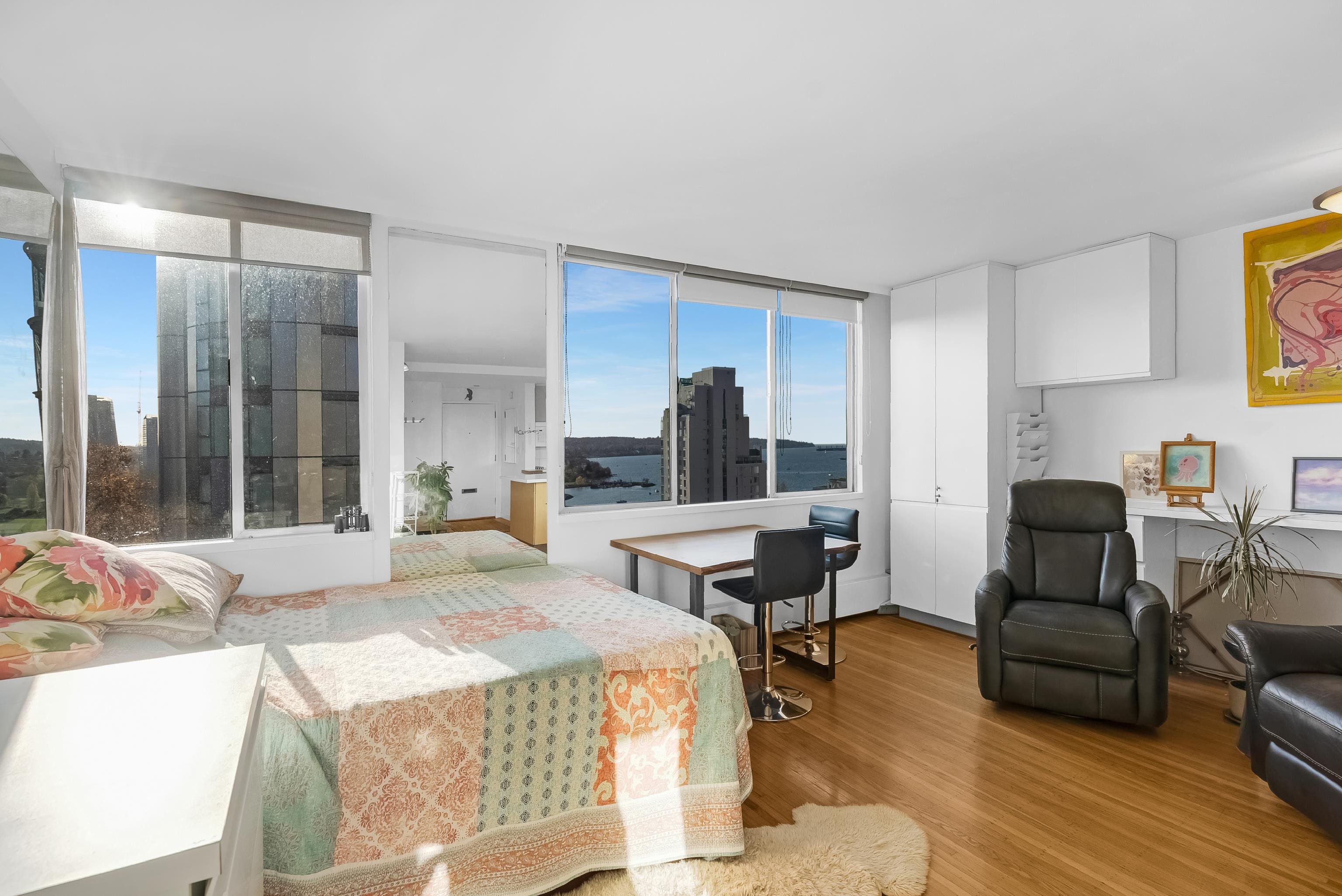 901 1250 BURNABY STREET Unit: 901