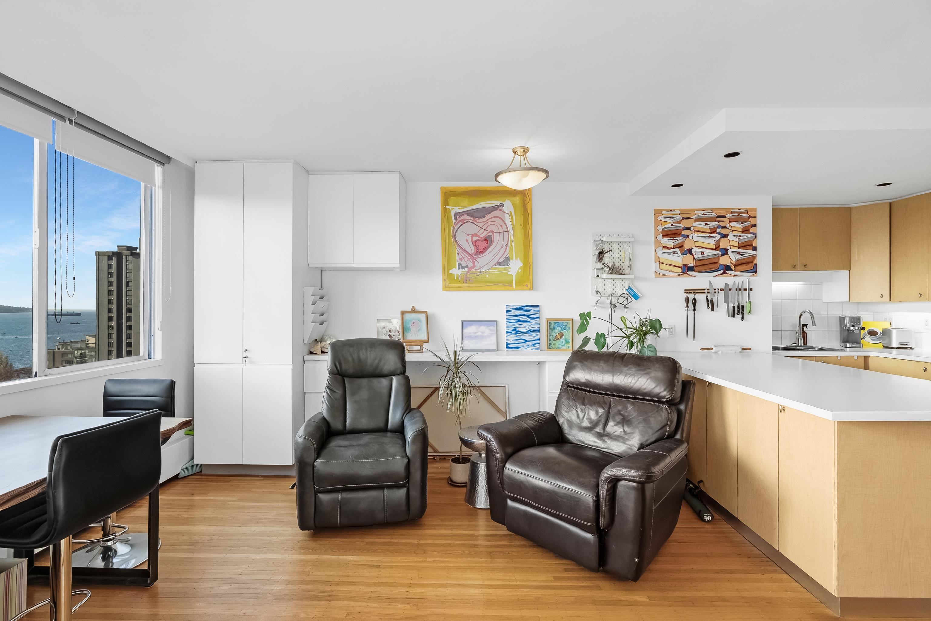 901 1250 BURNABY STREET Unit: 901