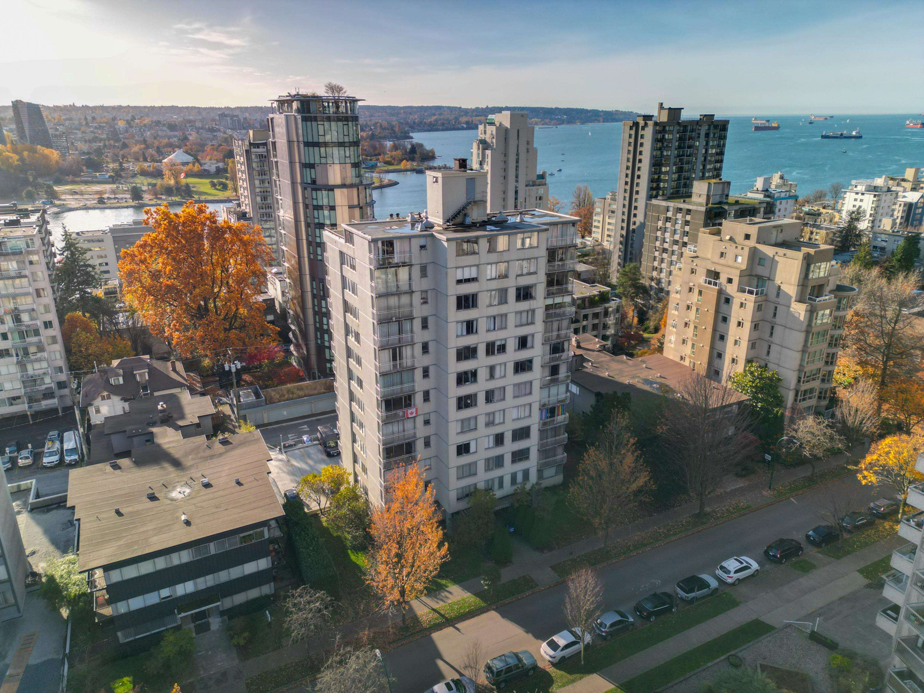 901 1250 BURNABY STREET Unit: 901