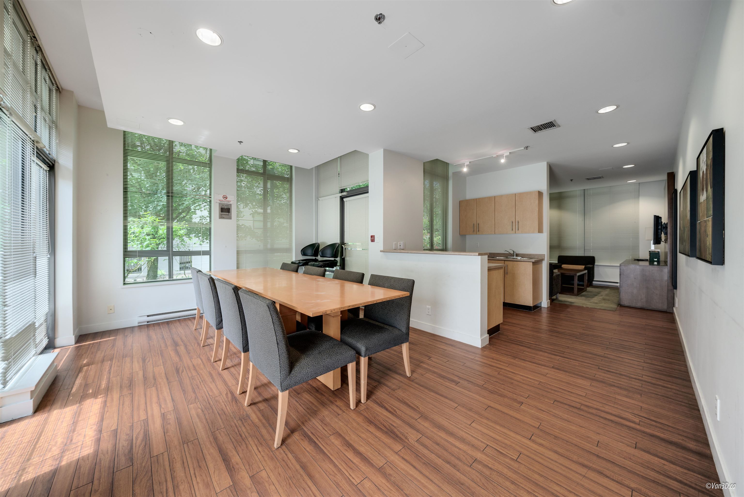 312 3660 VANNESS AVENUE Unit: 312
