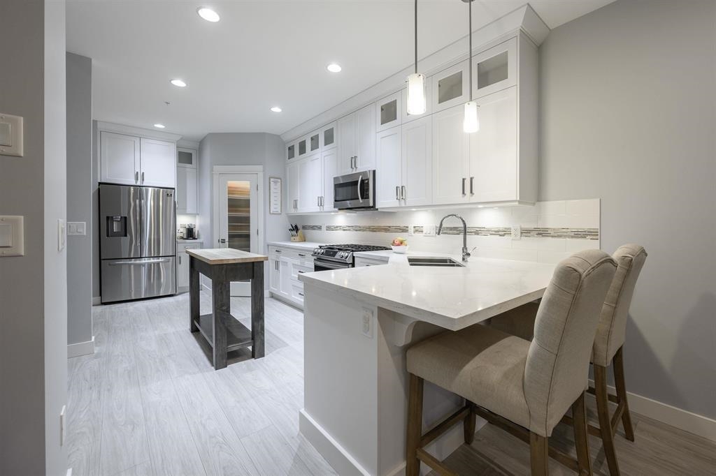 53 10480 248 STREET Unit: 53