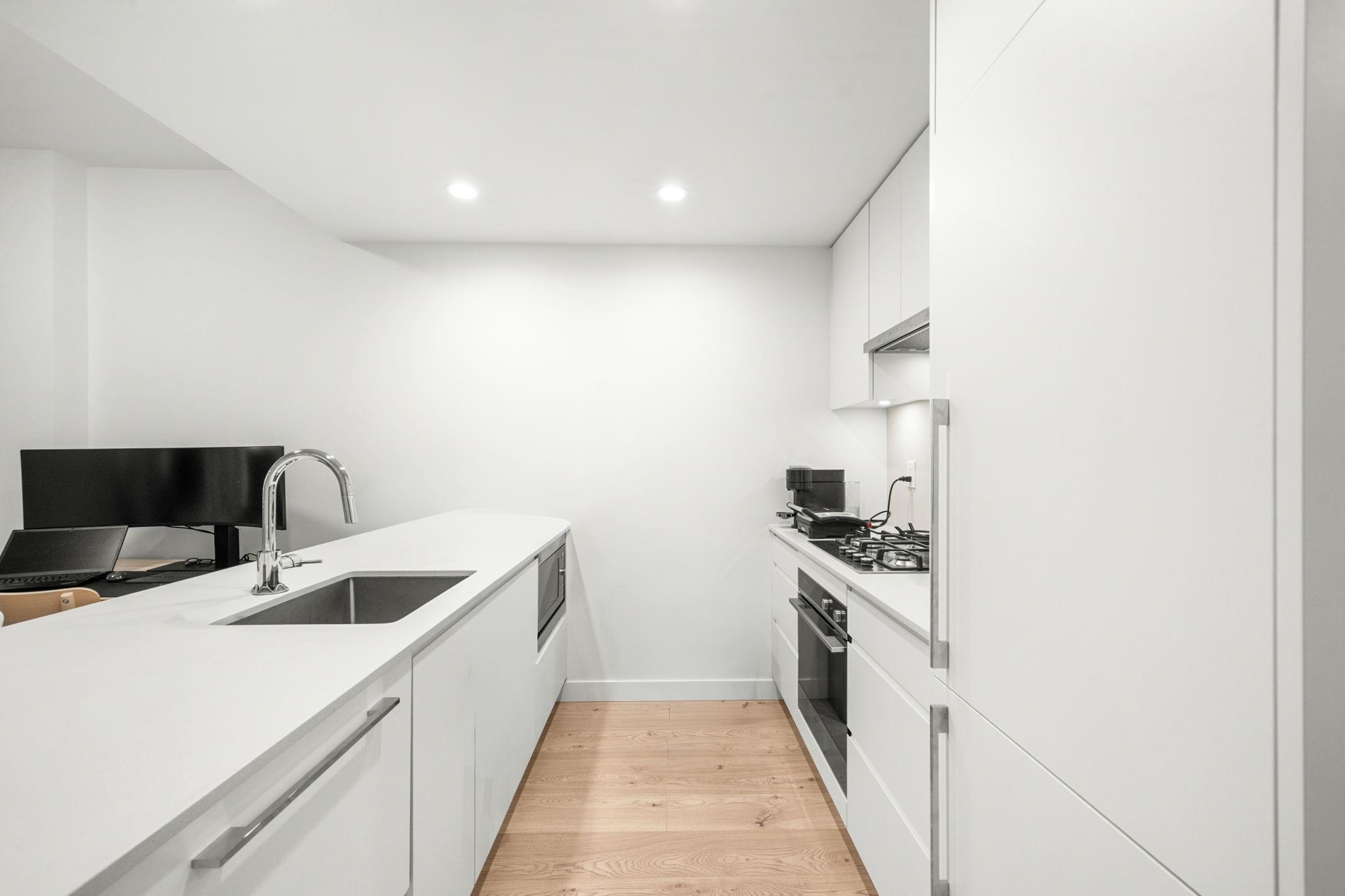 2607 2181 MADISON AVENUE Unit: 2607