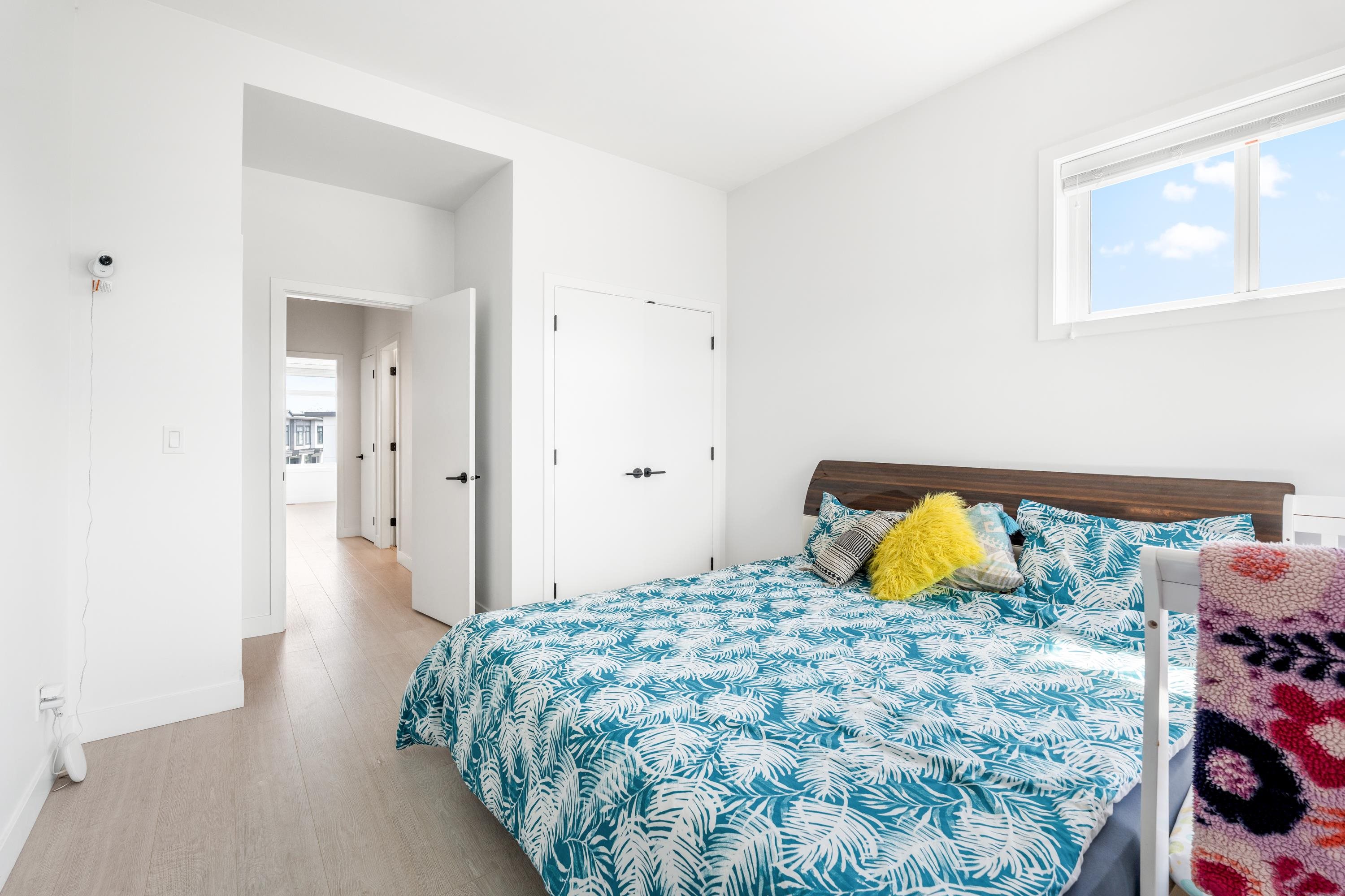 52 7127 193A STREET Unit: 52