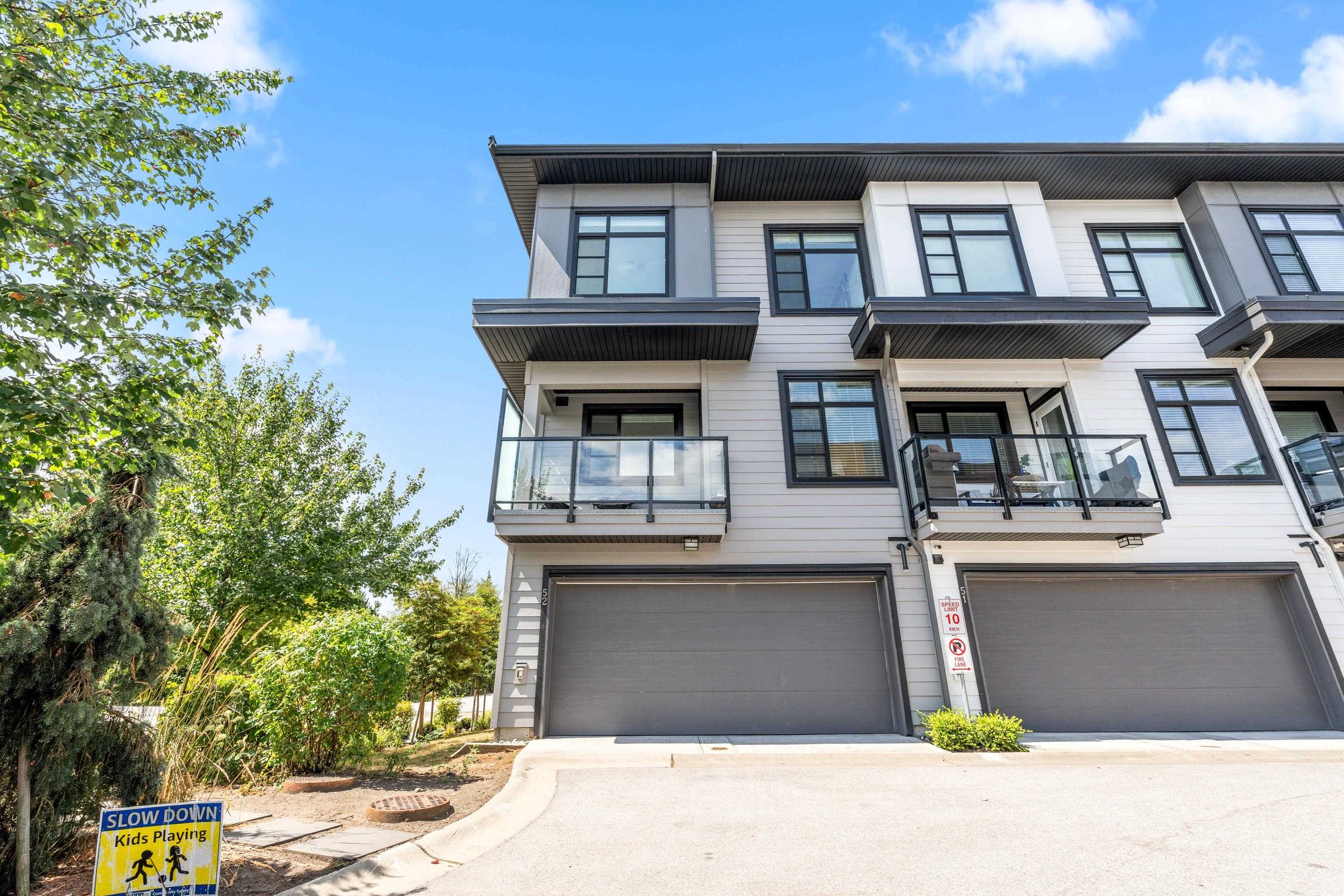 52 7127 193A STREET Unit: 52