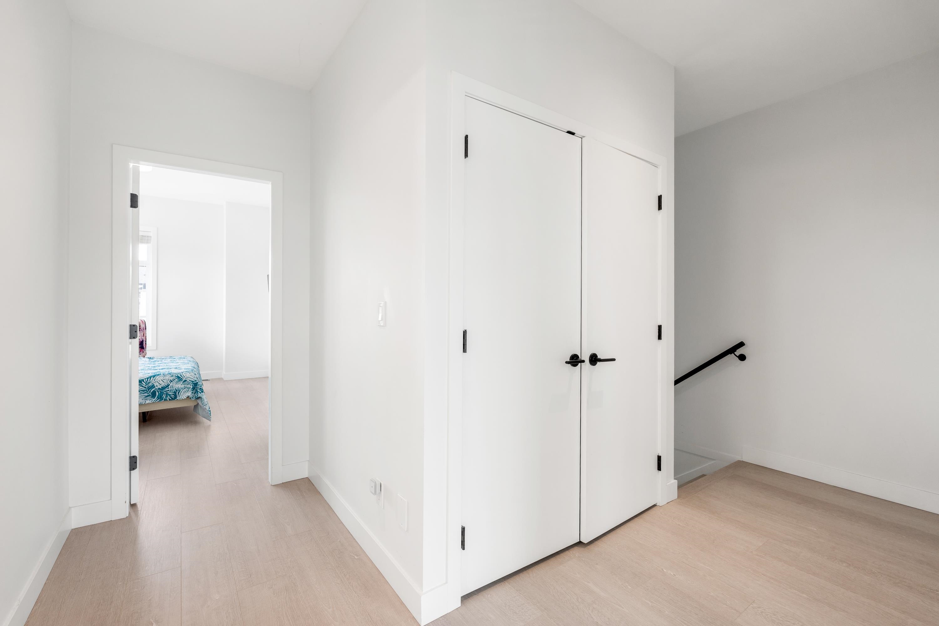 52 7127 193A STREET Unit: 52