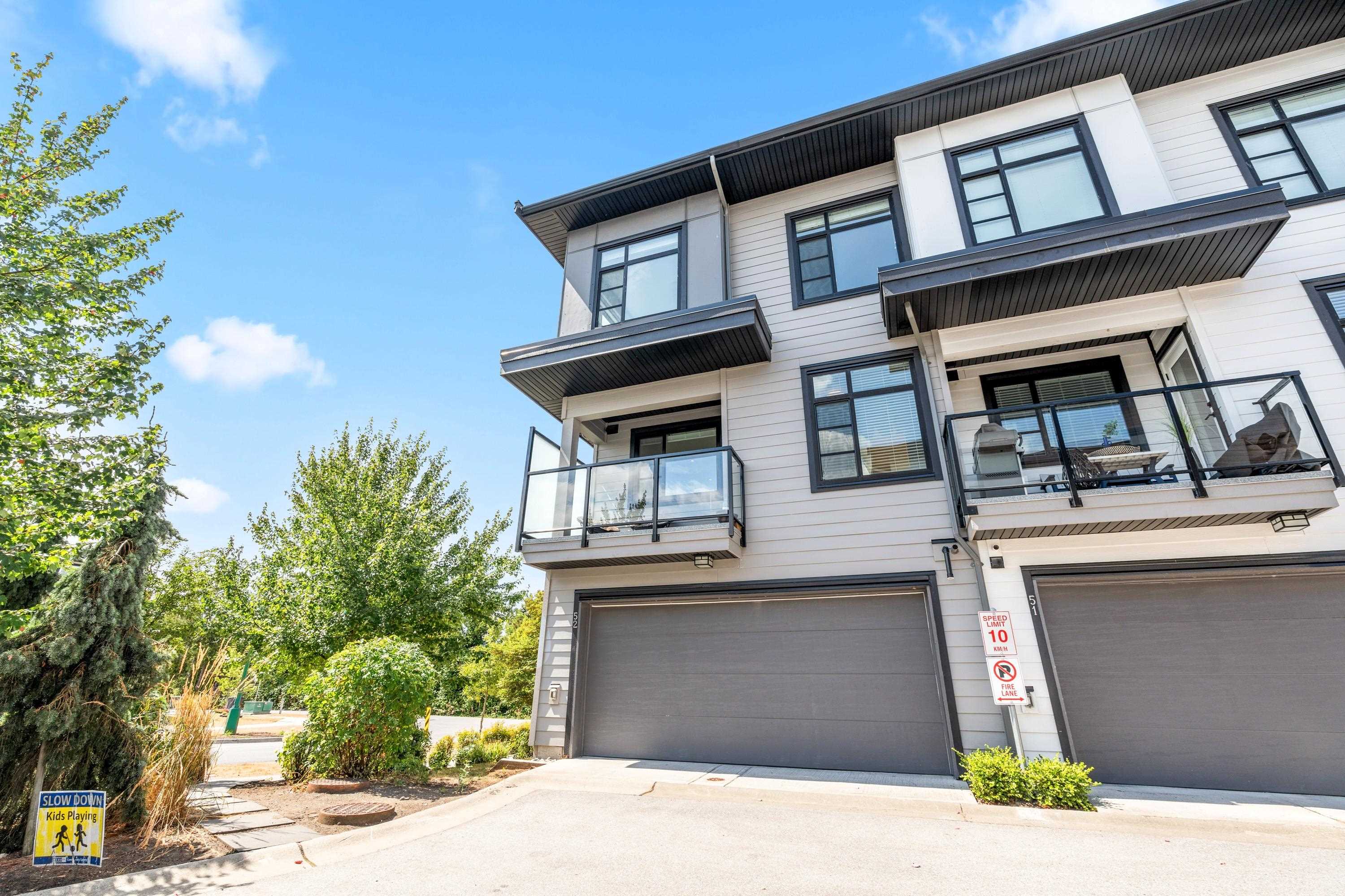 52 7127 193A STREET Unit: 52