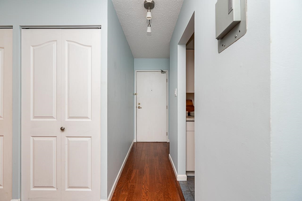 114 1950 W 8TH AVENUE Unit: 114