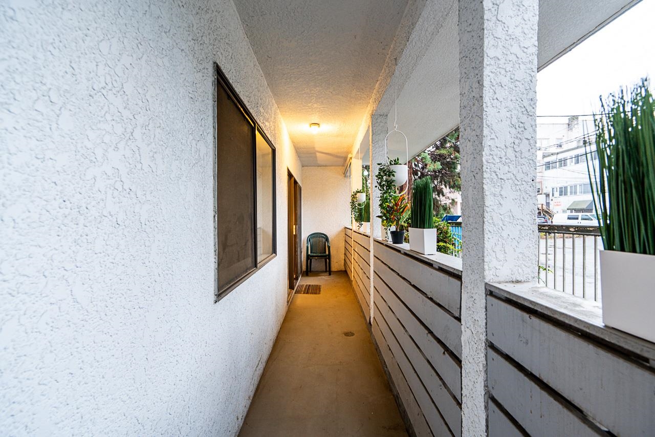 114 1950 W 8TH AVENUE Unit: 114