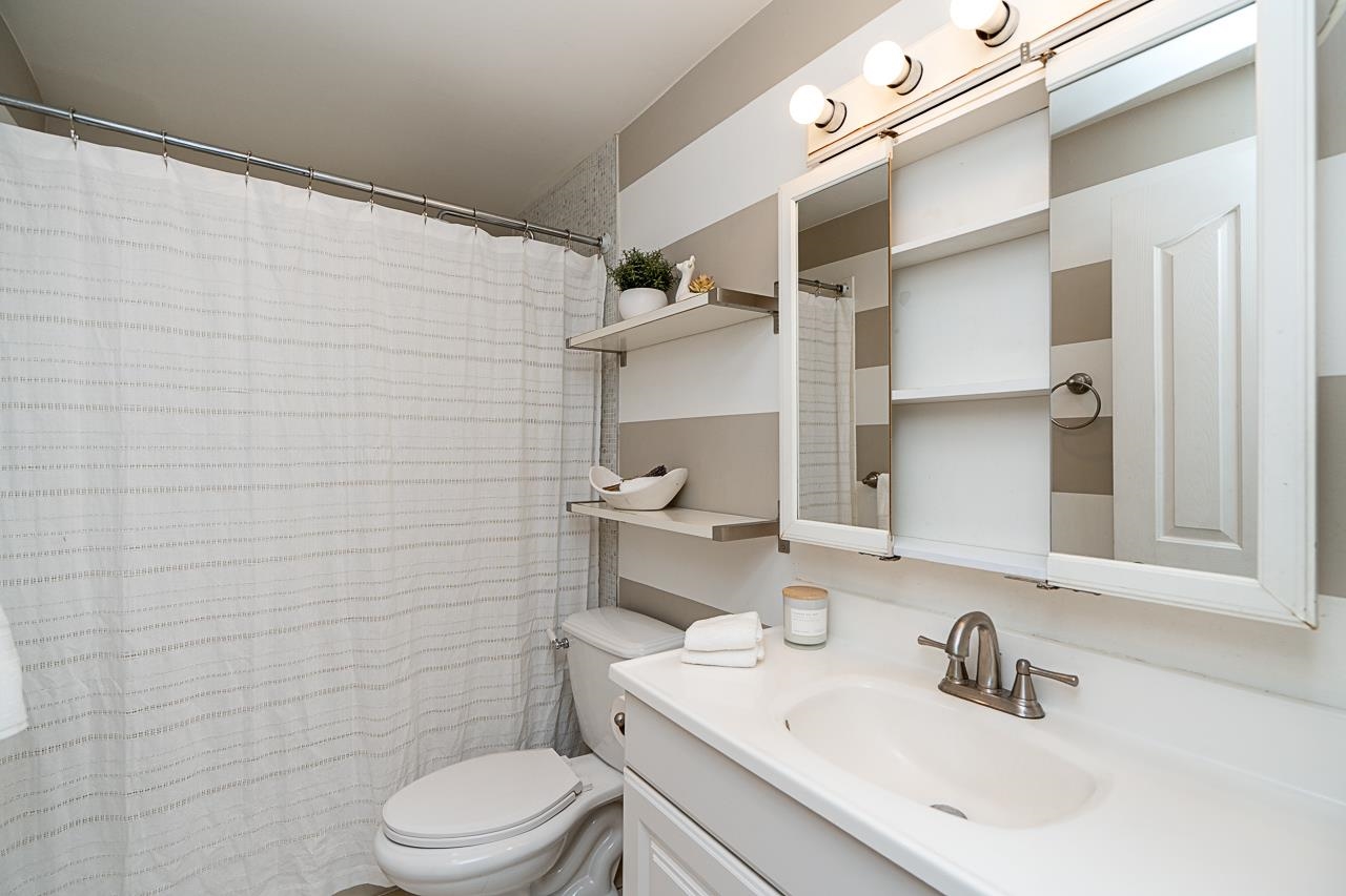 114 1950 W 8TH AVENUE Unit: 114