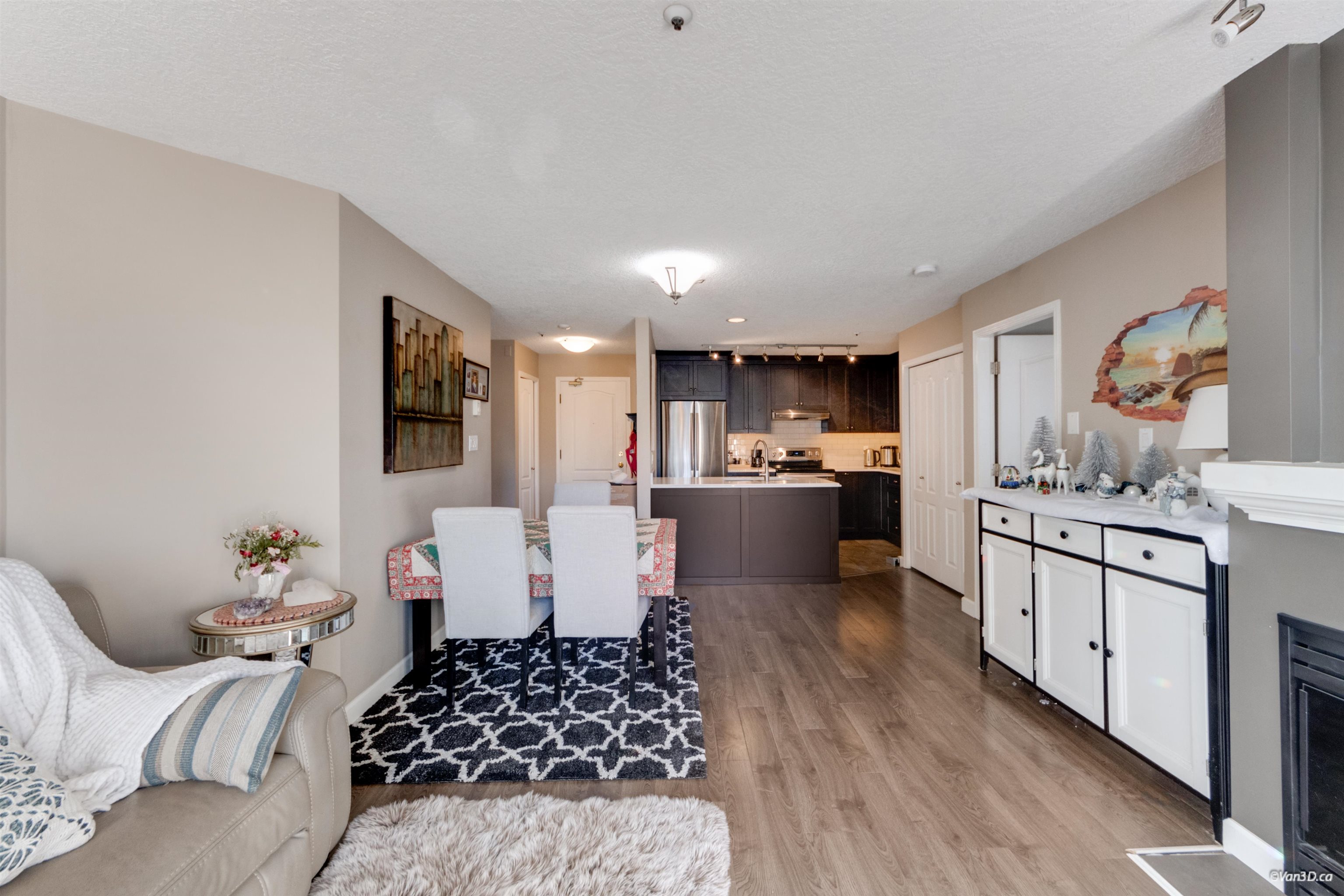 415 2978 BURLINGTON DRIVE Unit: 415