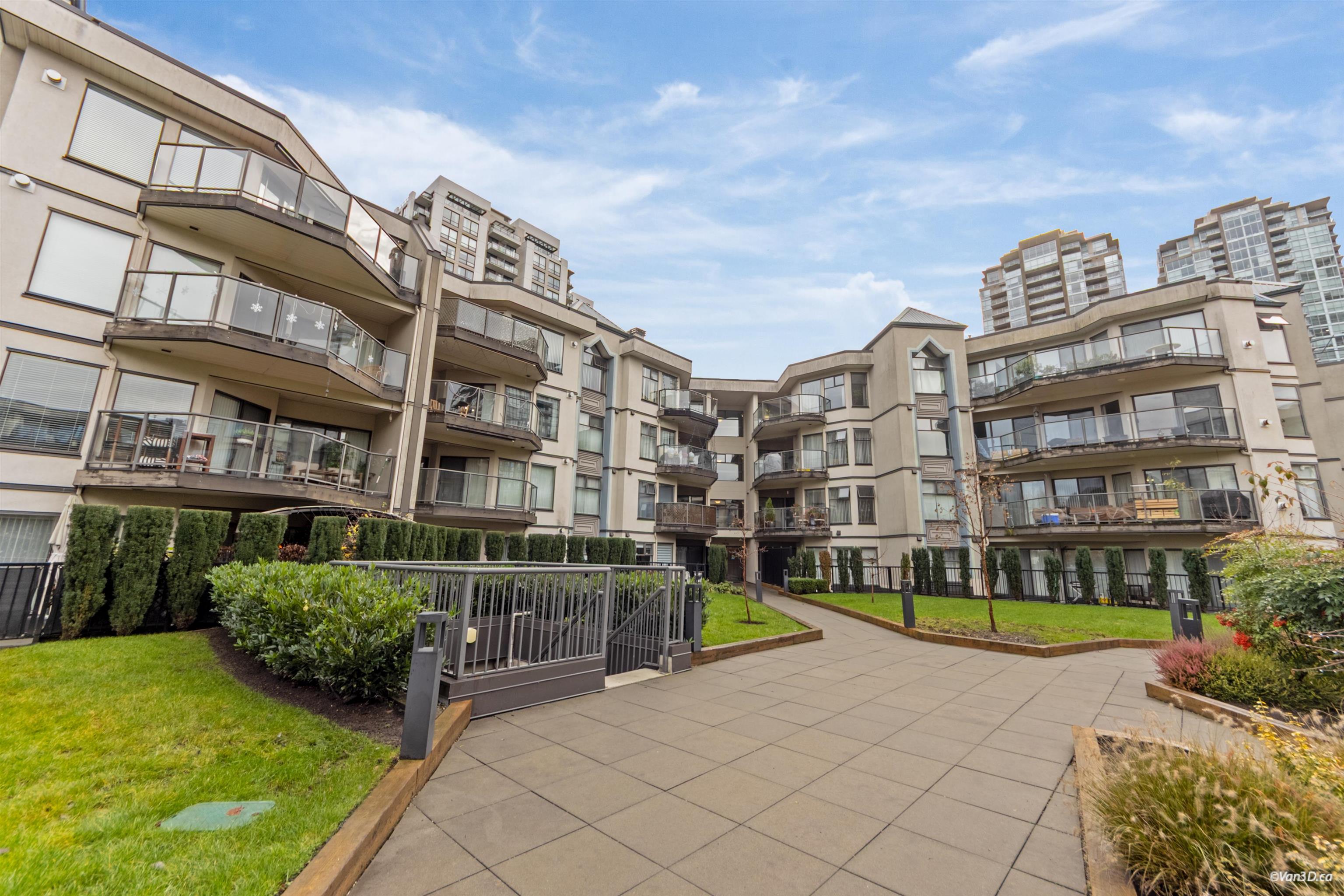 415 2978 BURLINGTON DRIVE Unit: 415