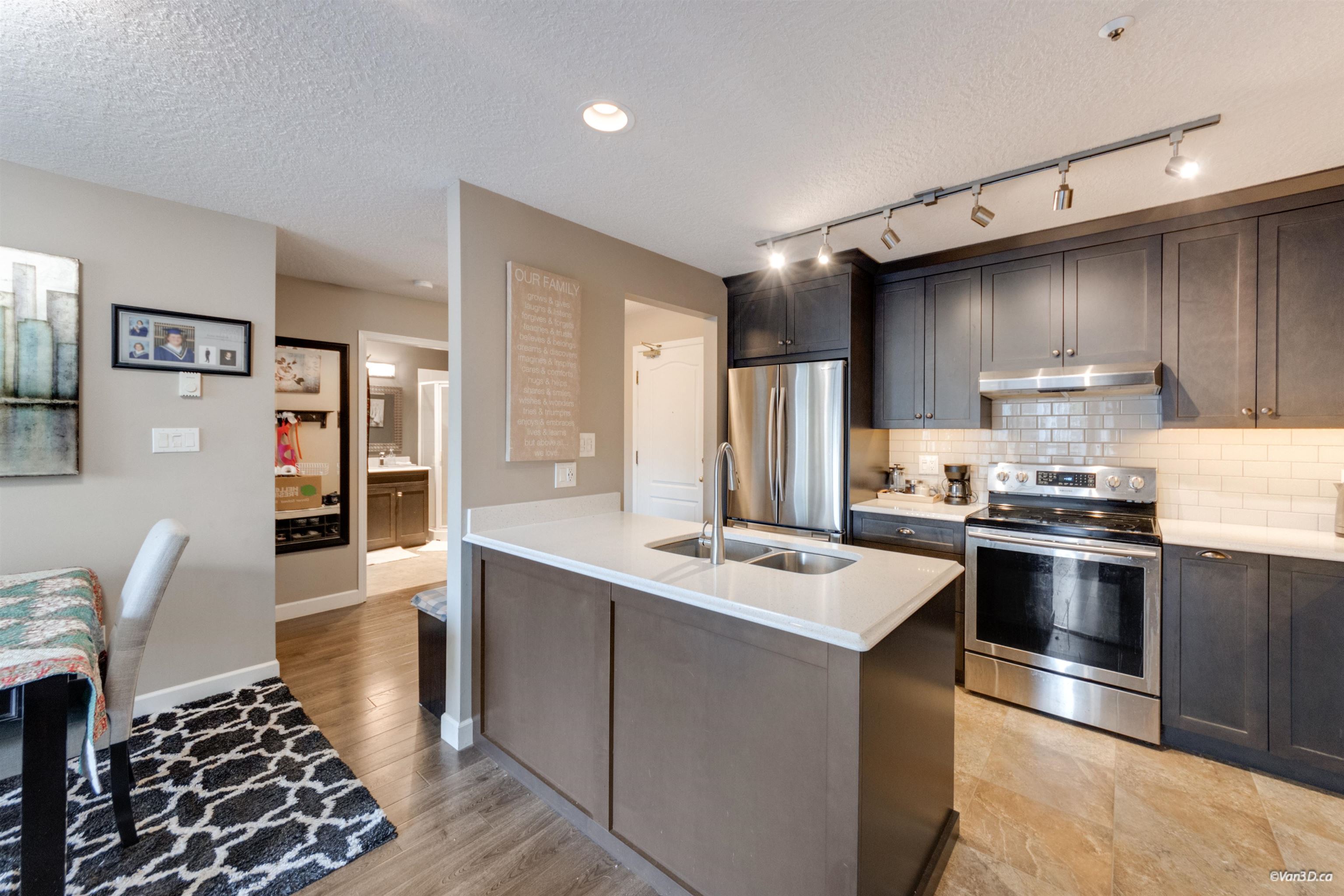 415 2978 BURLINGTON DRIVE Unit: 415