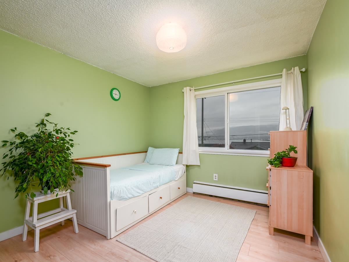 201 2336 WALL STREET Unit: 201