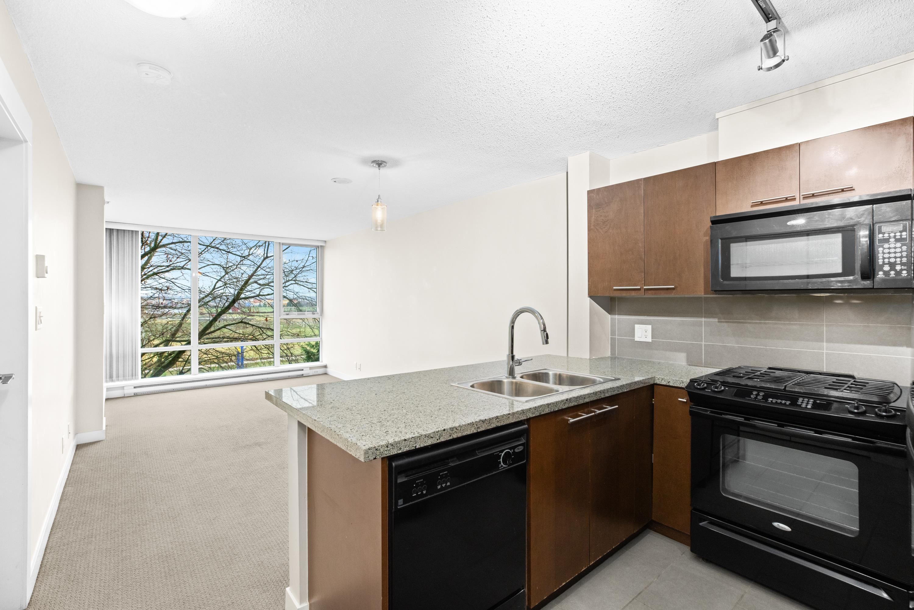506 9171 FERNDALE ROAD Unit: 506