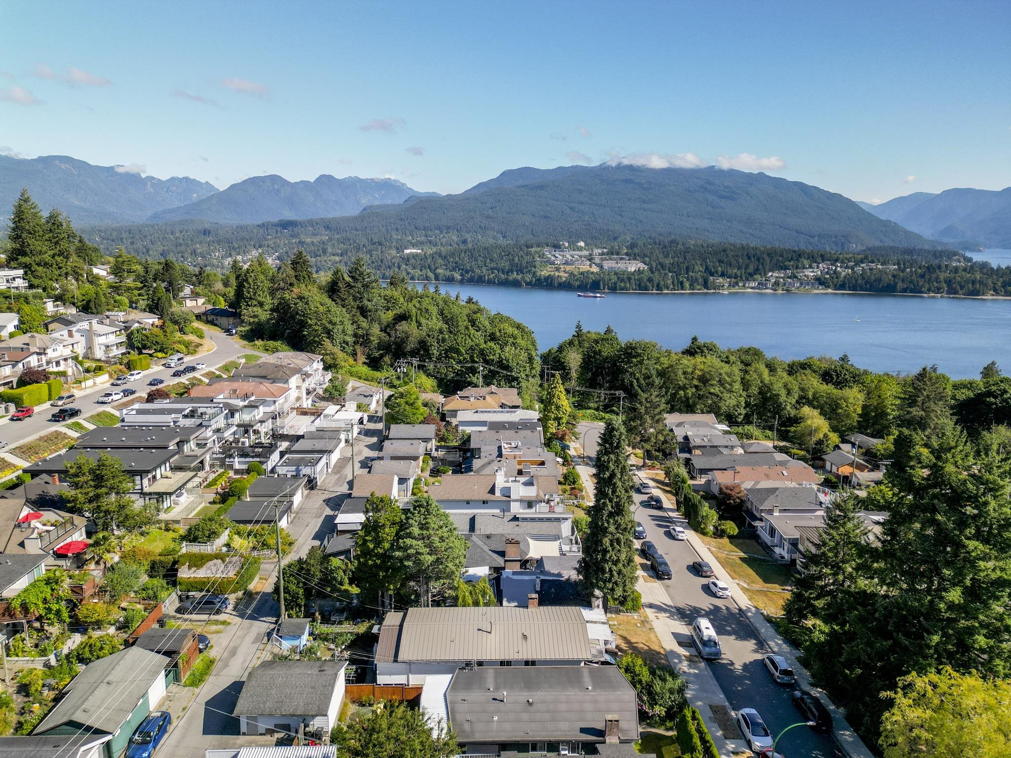 45 N STRATFORD AVENUE