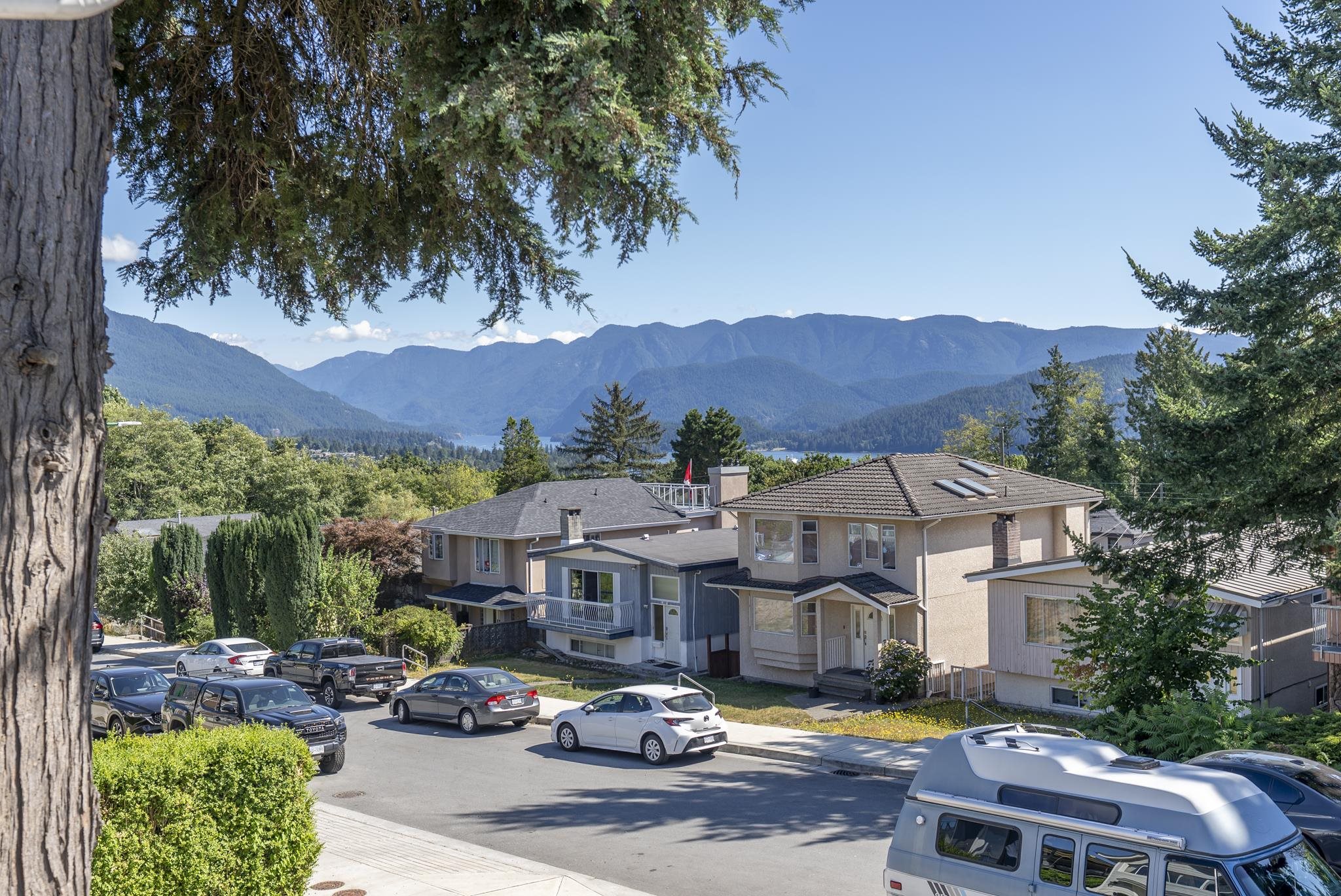 45 N STRATFORD AVENUE