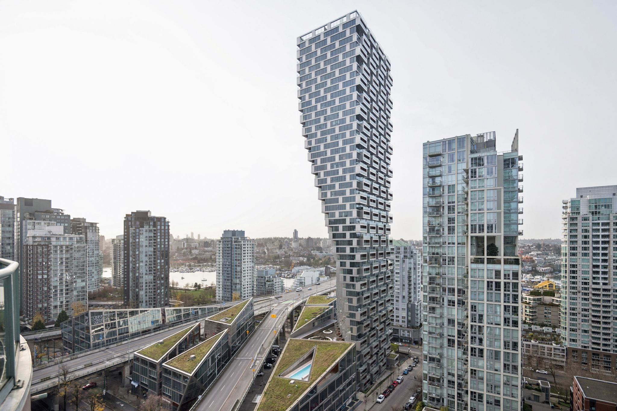 PH 3-4 1383 HOWE STREET Unit: PH 3-4