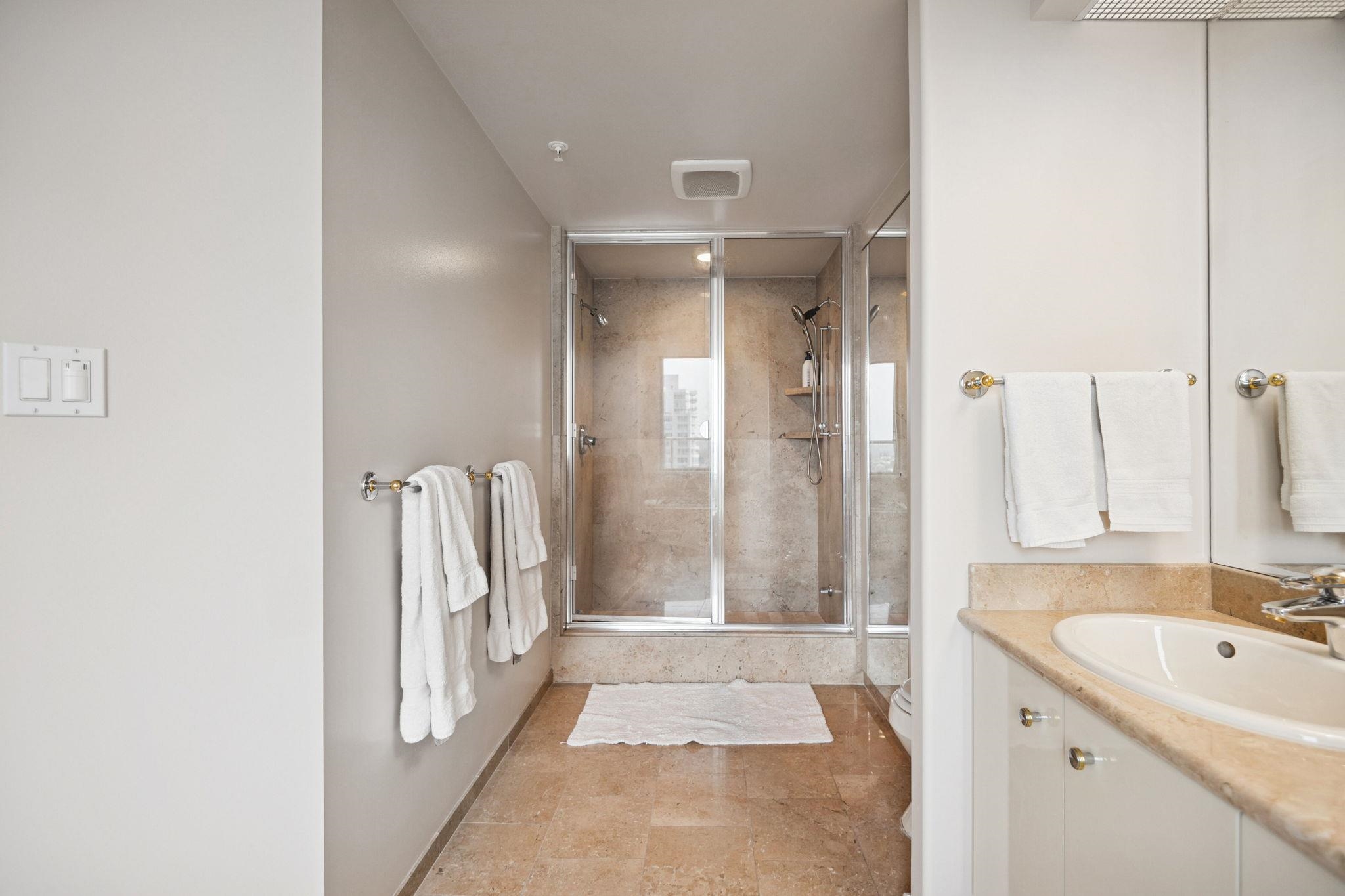 PH 3-4 1383 HOWE STREET Unit: PH 3-4