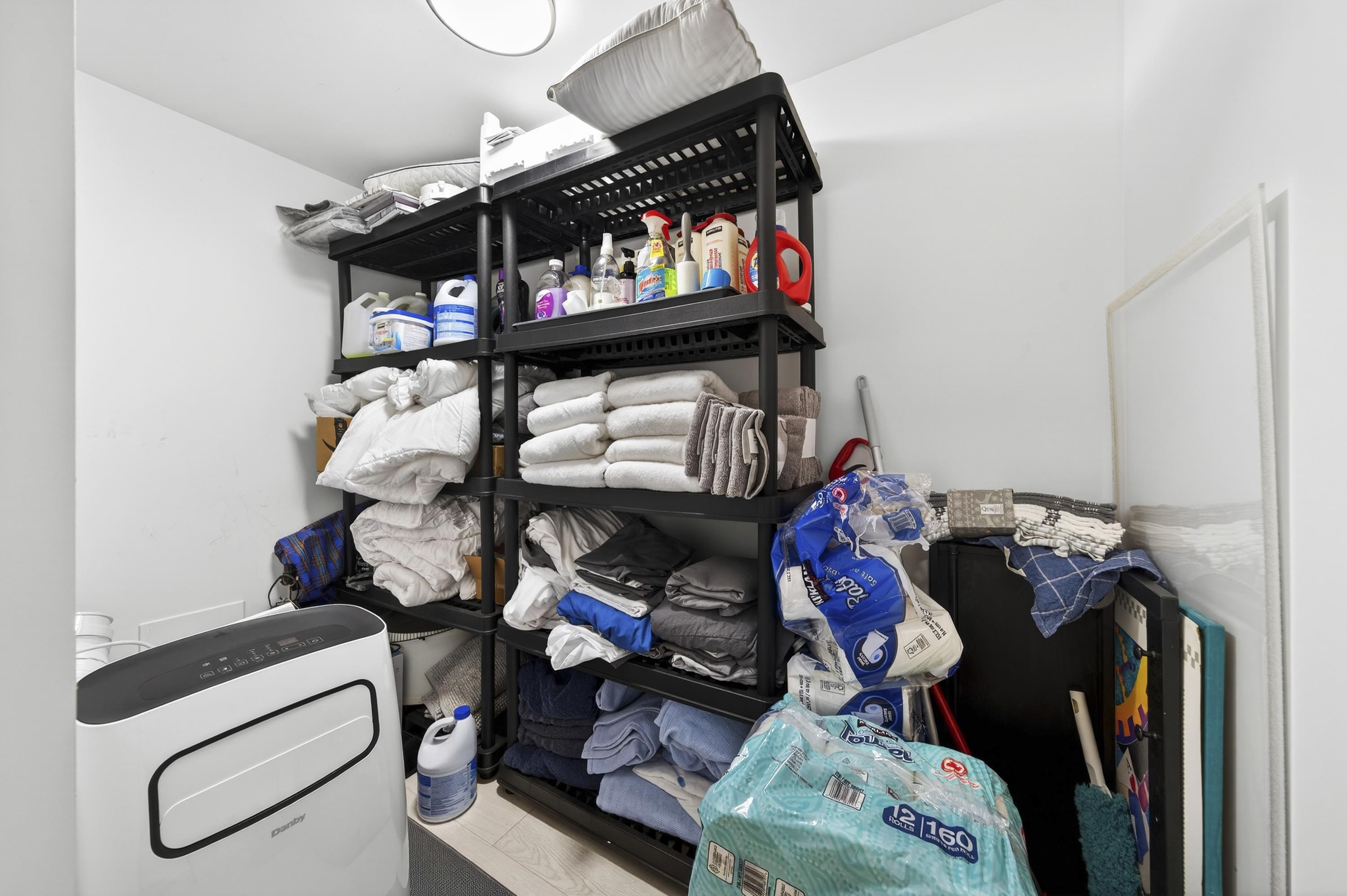 1202 188 KEEFER PLACE Unit: 1202