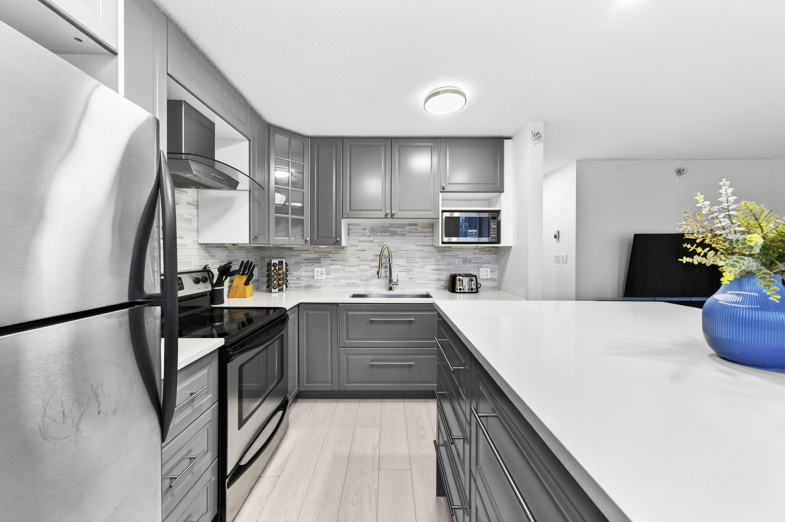 1202 188 KEEFER PLACE Unit: 1202