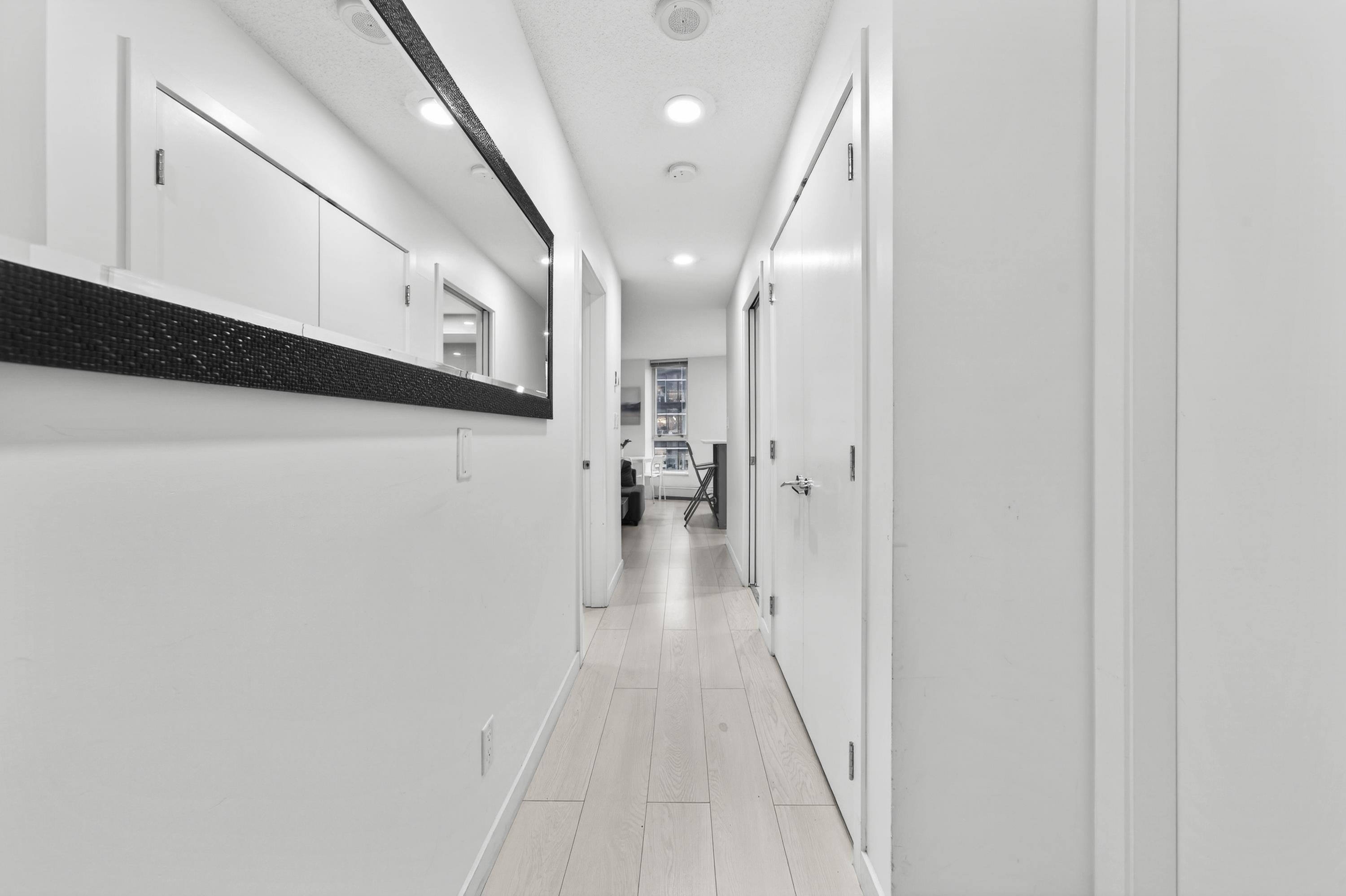 1202 188 KEEFER PLACE Unit: 1202