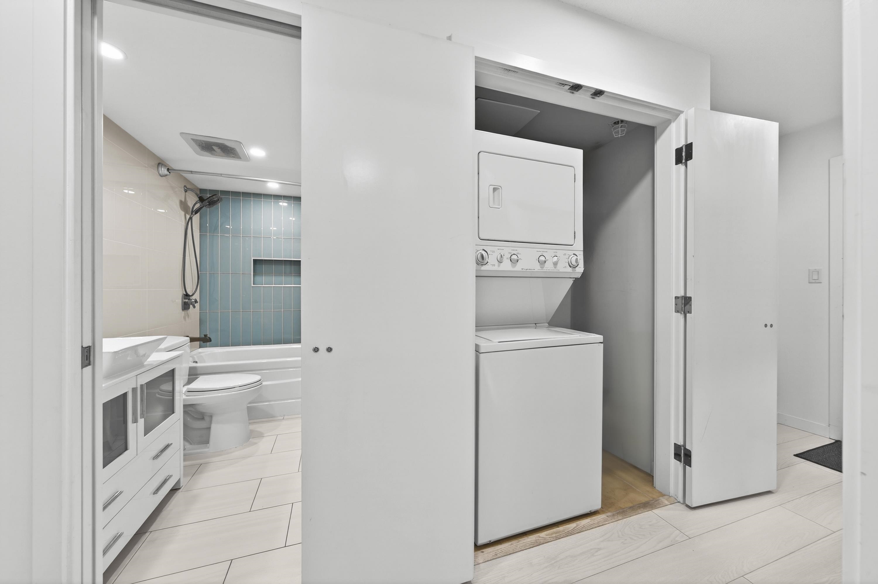 1202 188 KEEFER PLACE Unit: 1202