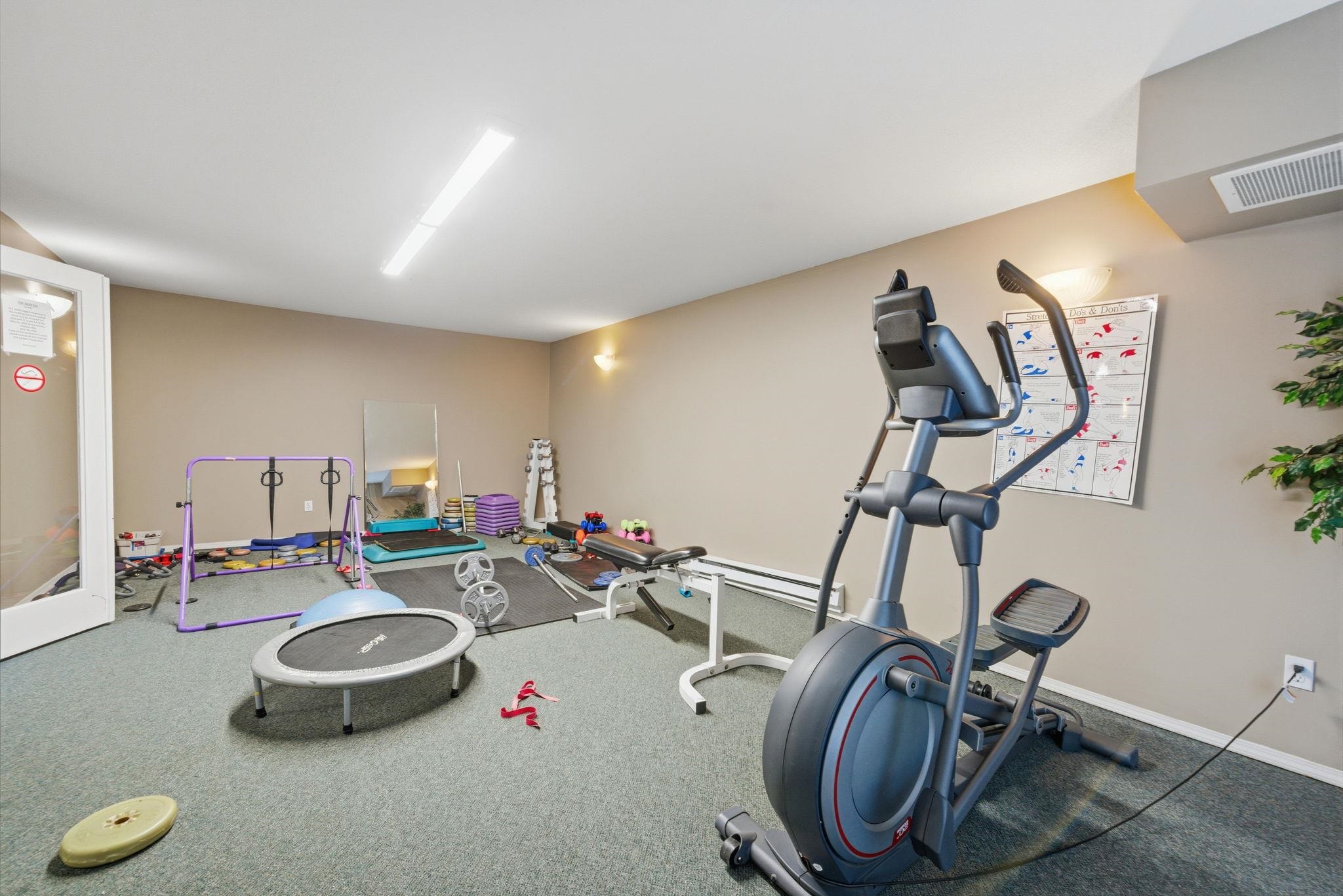 404 1655 GRANT AVENUE Unit: 404