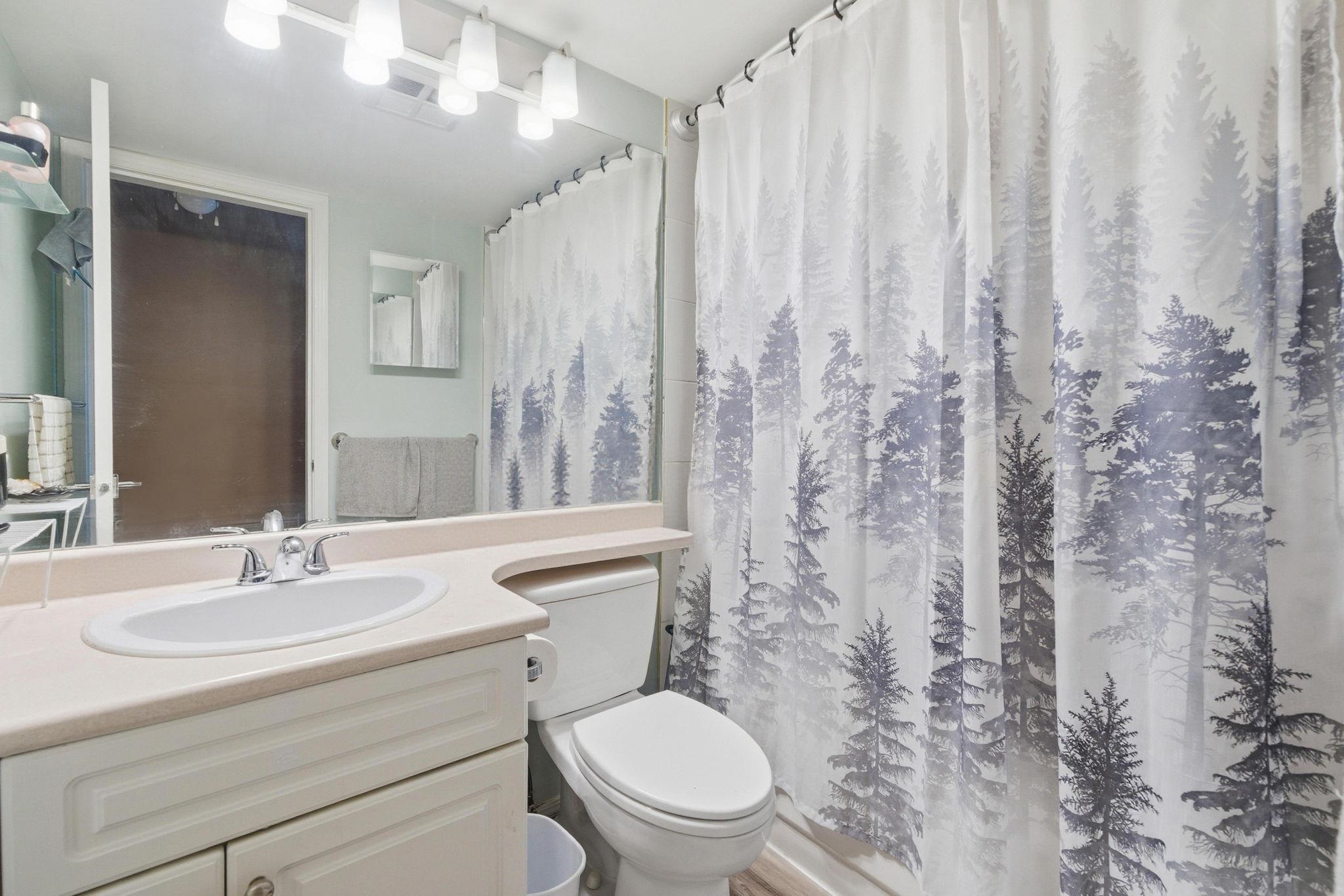 404 1655 GRANT AVENUE Unit: 404