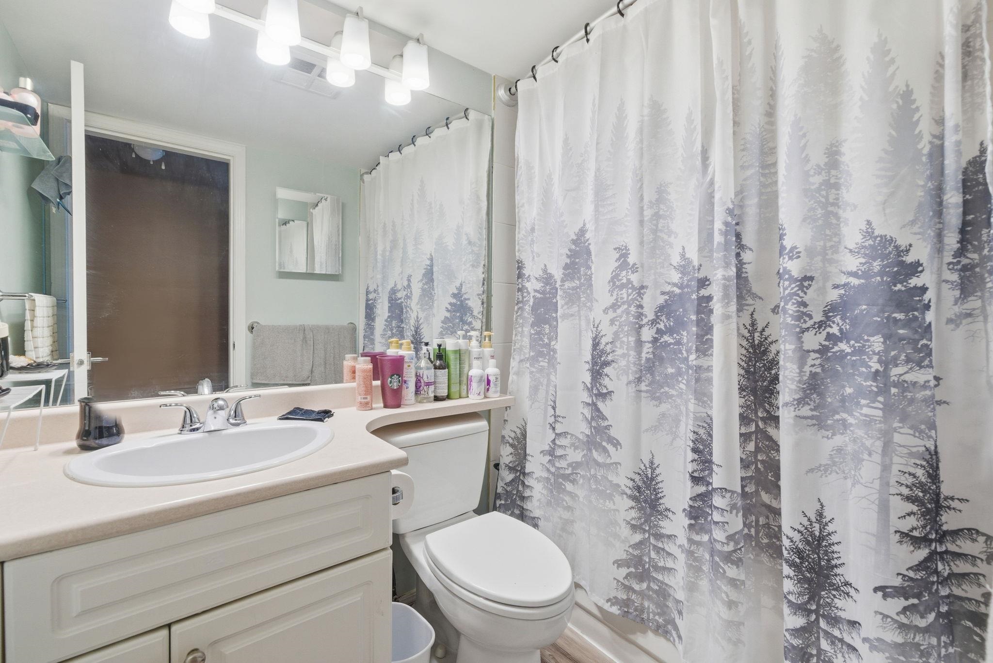 404 1655 GRANT AVENUE Unit: 404