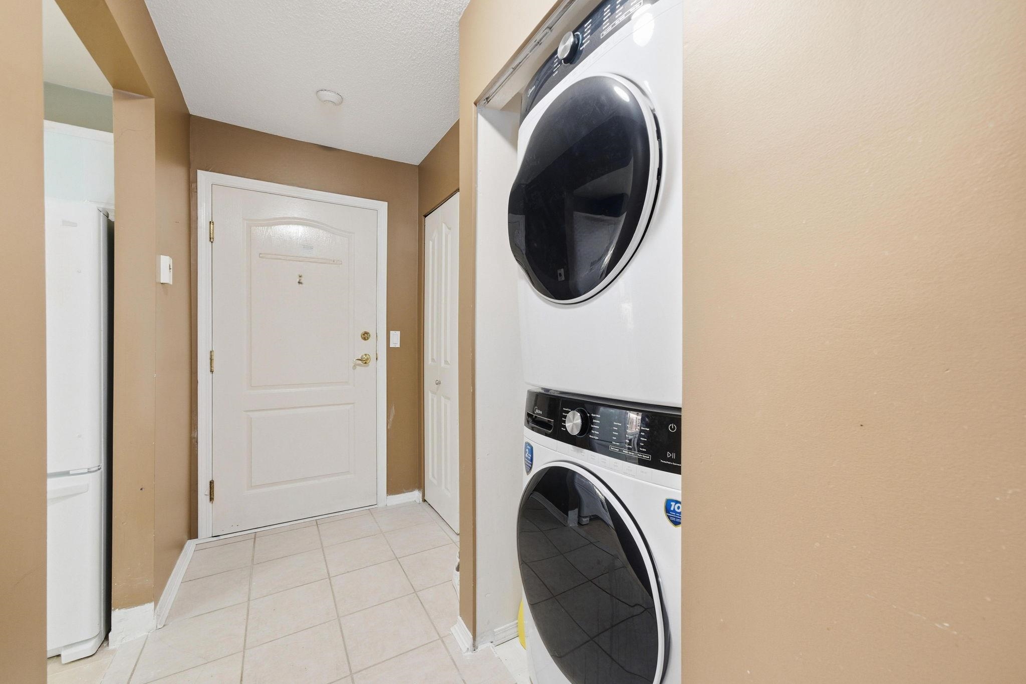 404 1655 GRANT AVENUE Unit: 404