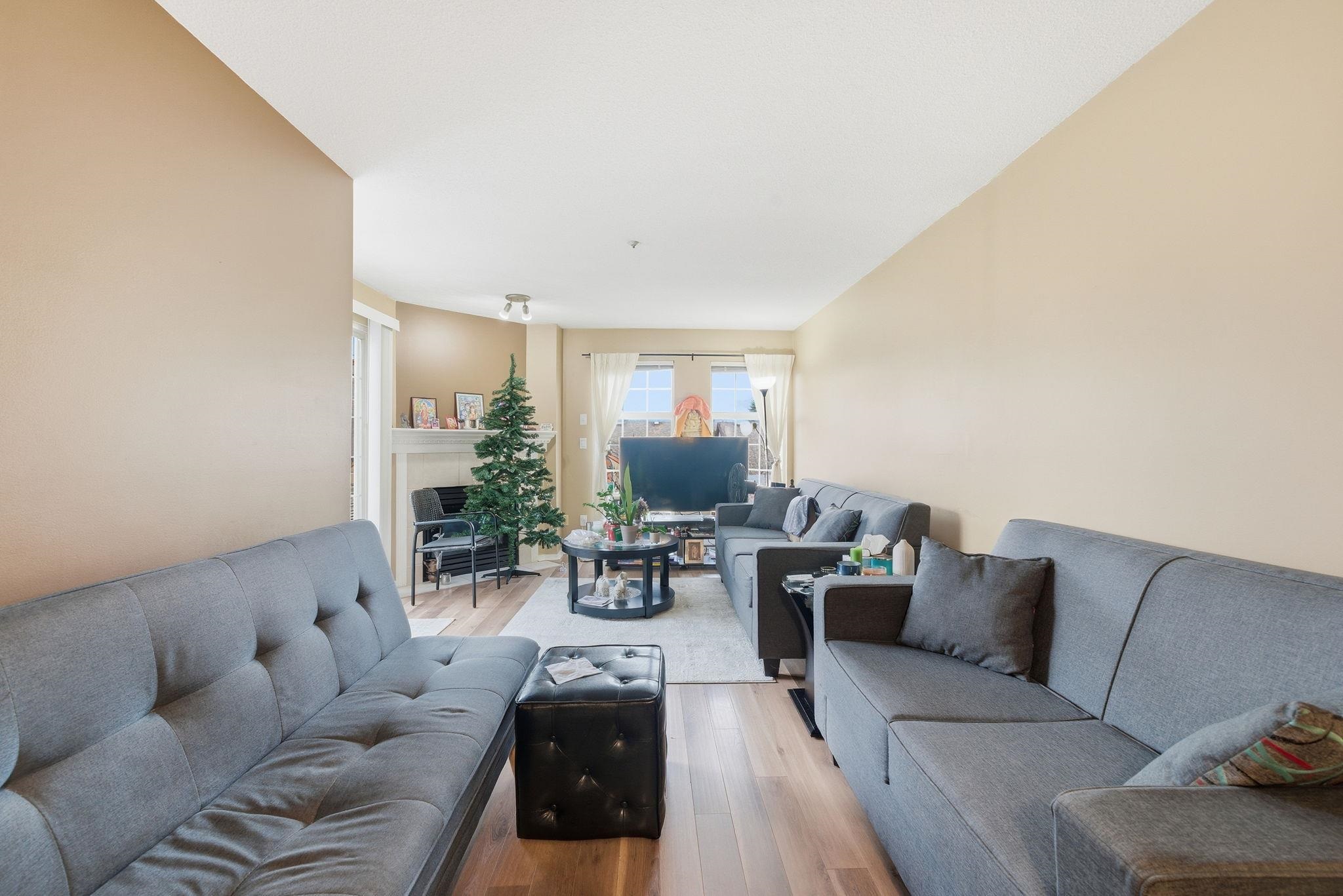404 1655 GRANT AVENUE Unit: 404