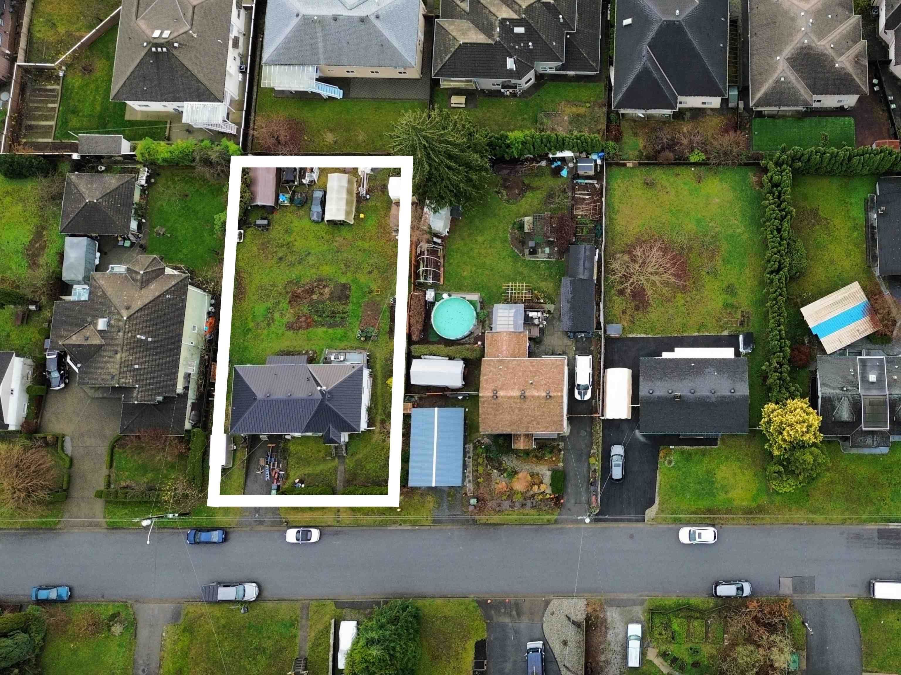 820 CATHERINE AVENUE