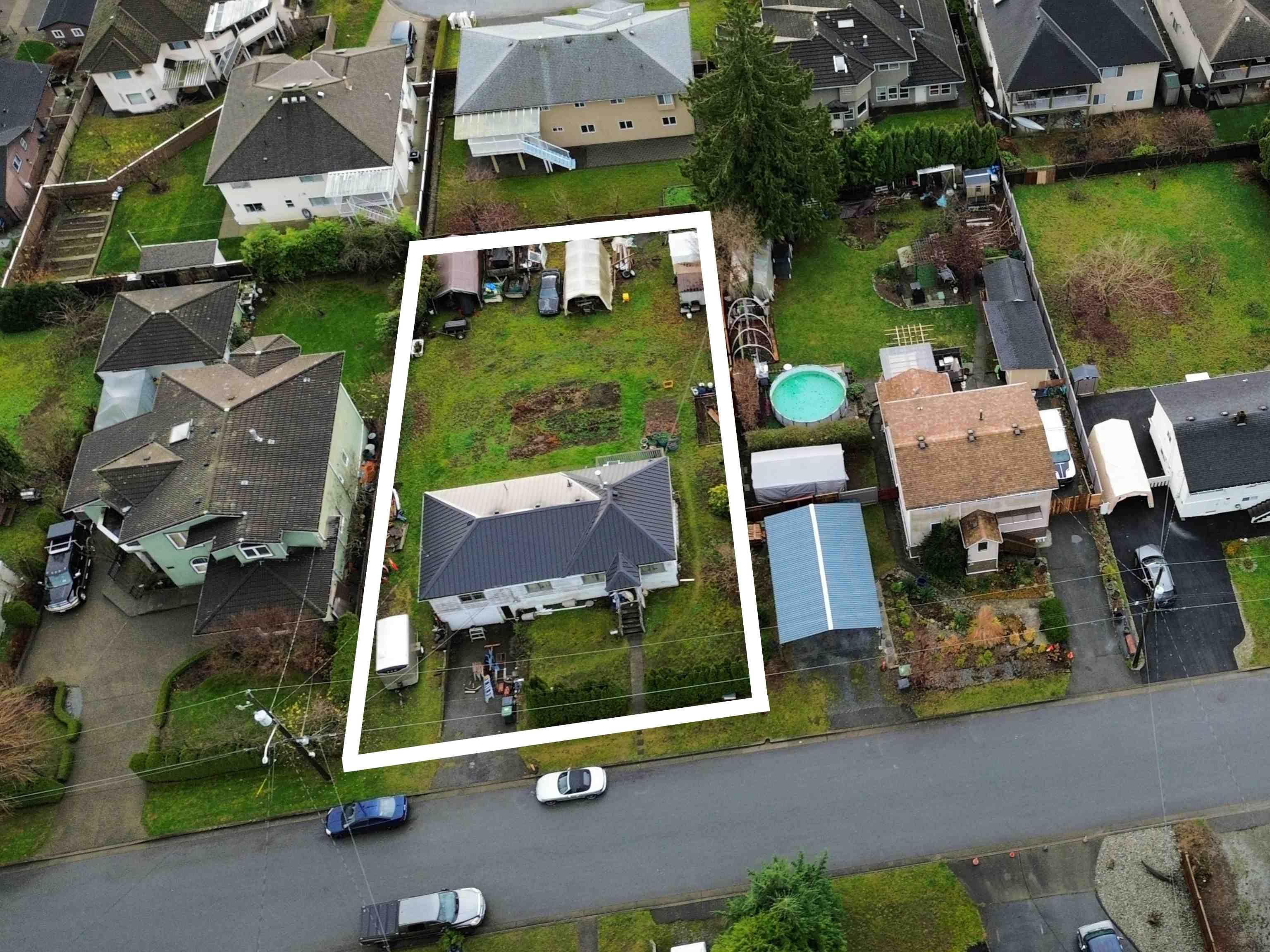 820 CATHERINE AVENUE