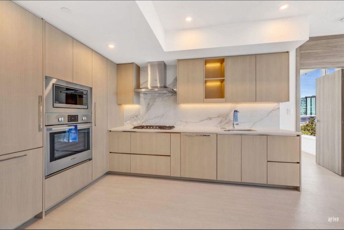 1310 13768 100 AVENUE Unit: 1310