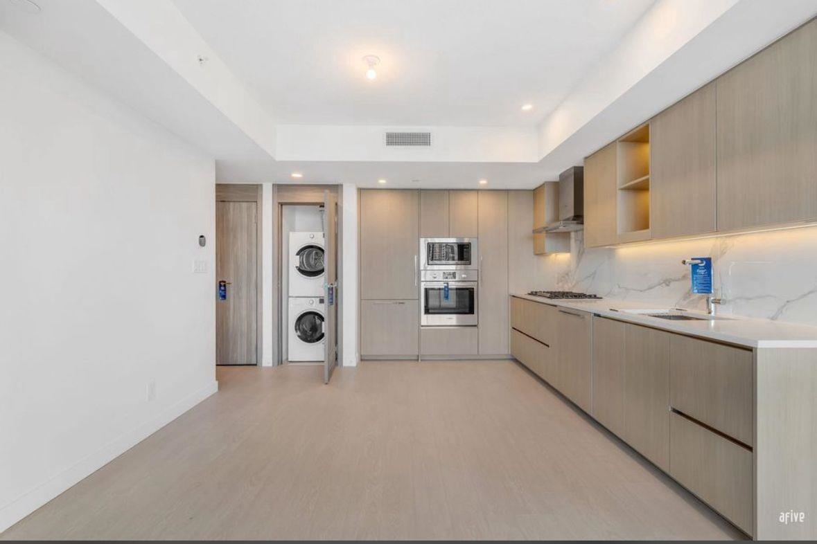 1310 13768 100 AVENUE Unit: 1310