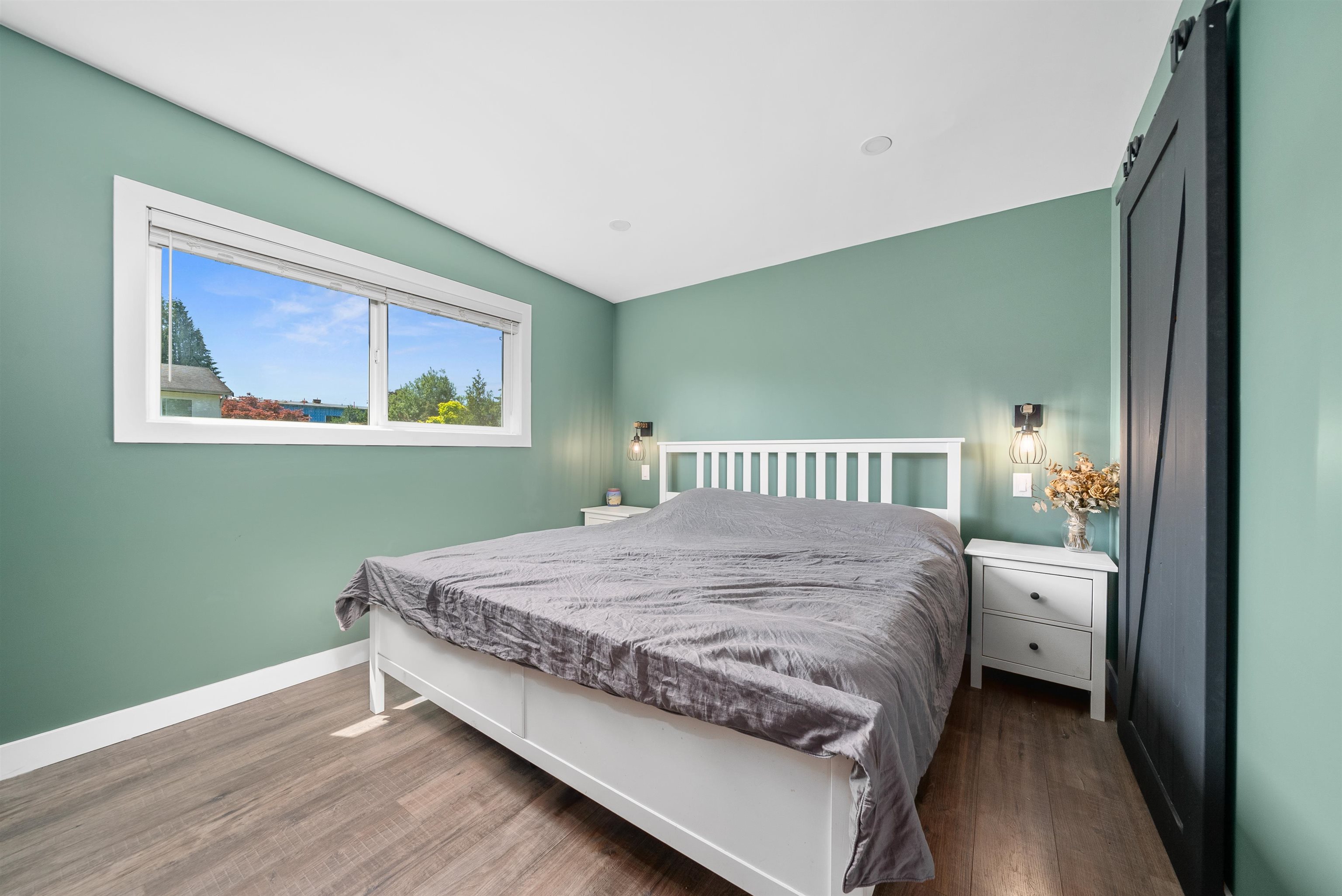 22580 HINCH CRESCENT