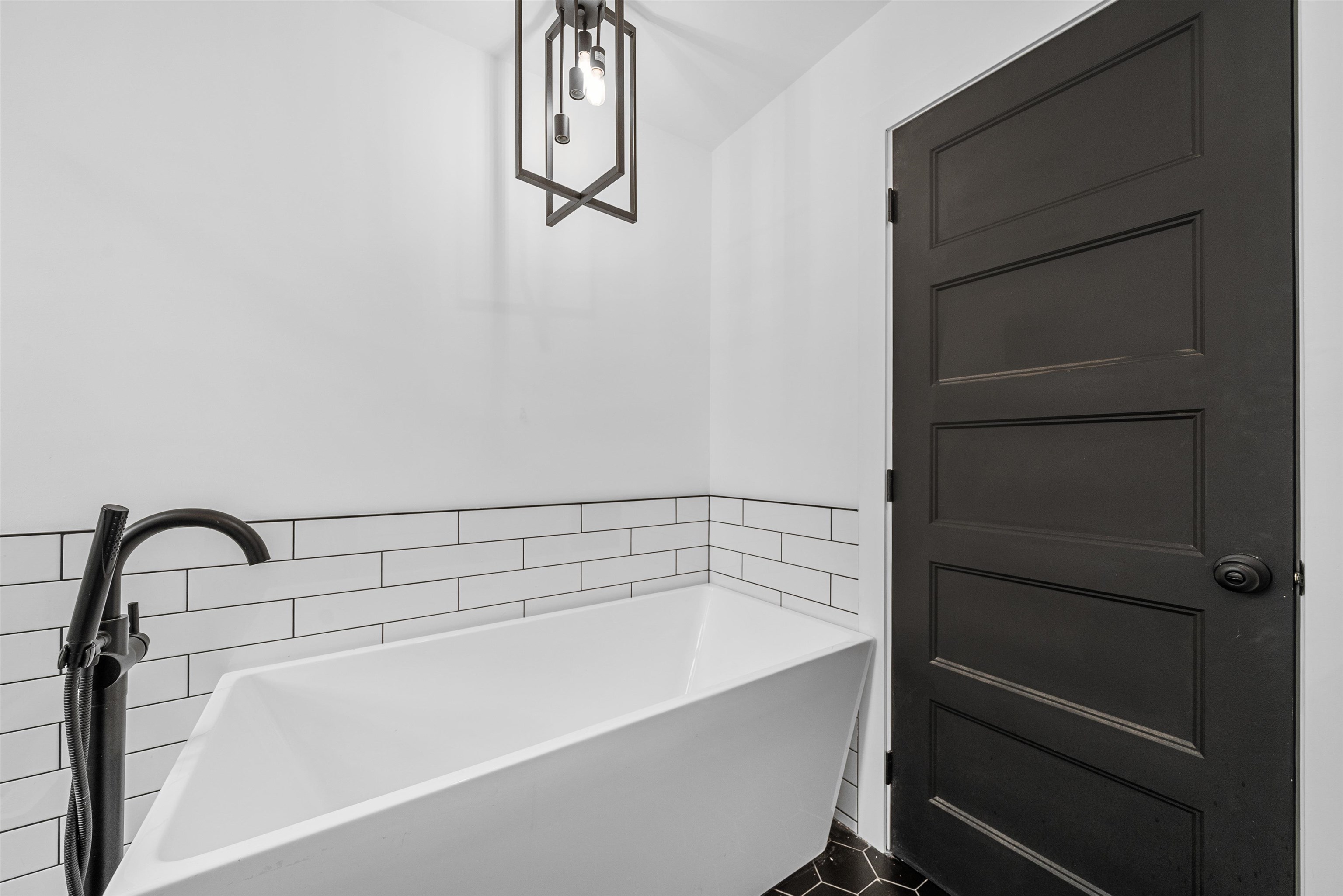 22580 HINCH CRESCENT