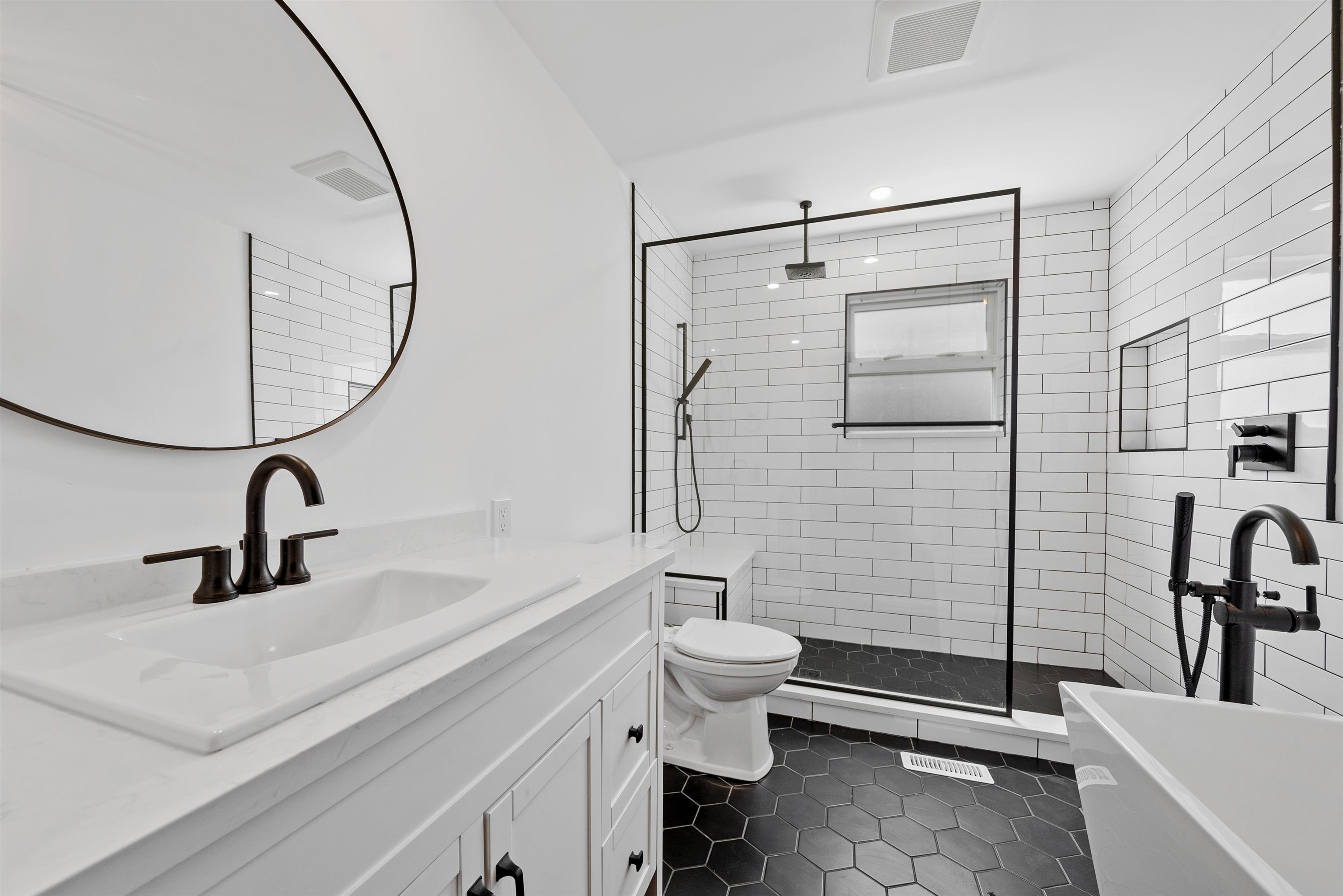 22580 HINCH CRESCENT