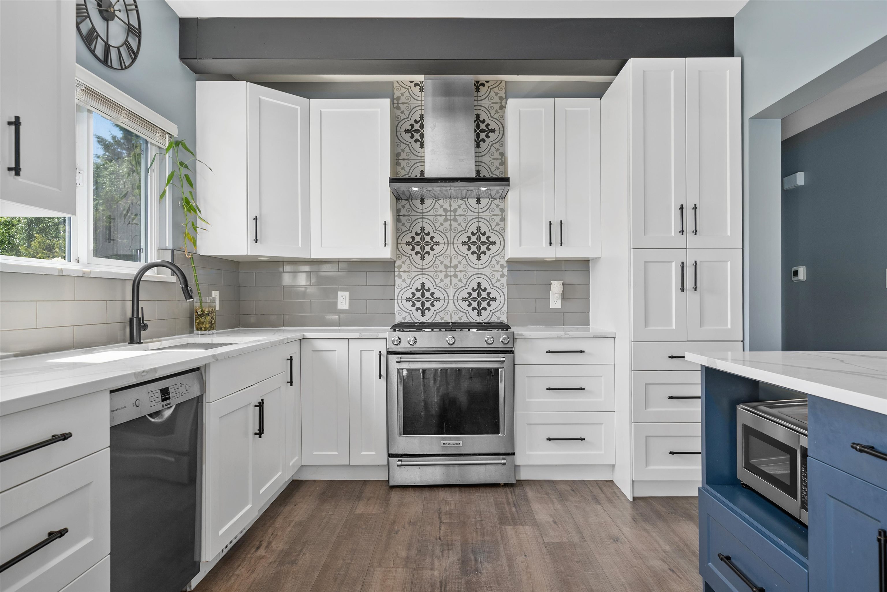 22580 HINCH CRESCENT