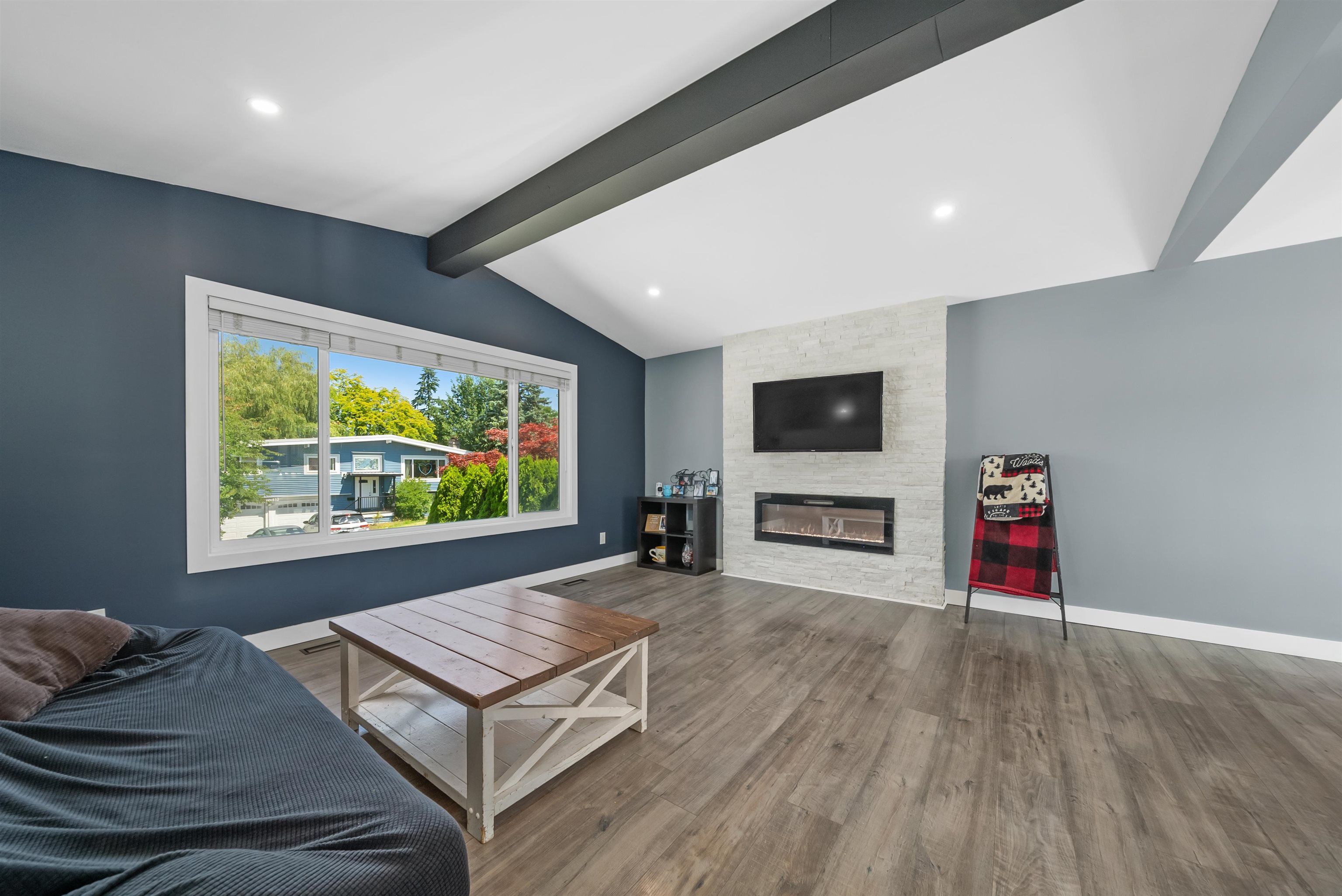 22580 HINCH CRESCENT