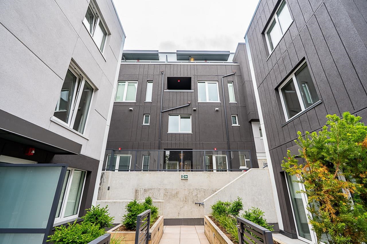 109 2085 E 1ST AVENUE Unit: 109