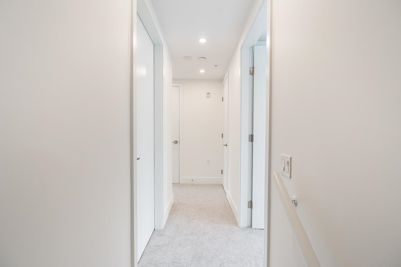 109 2085 E 1ST AVENUE Unit: 109