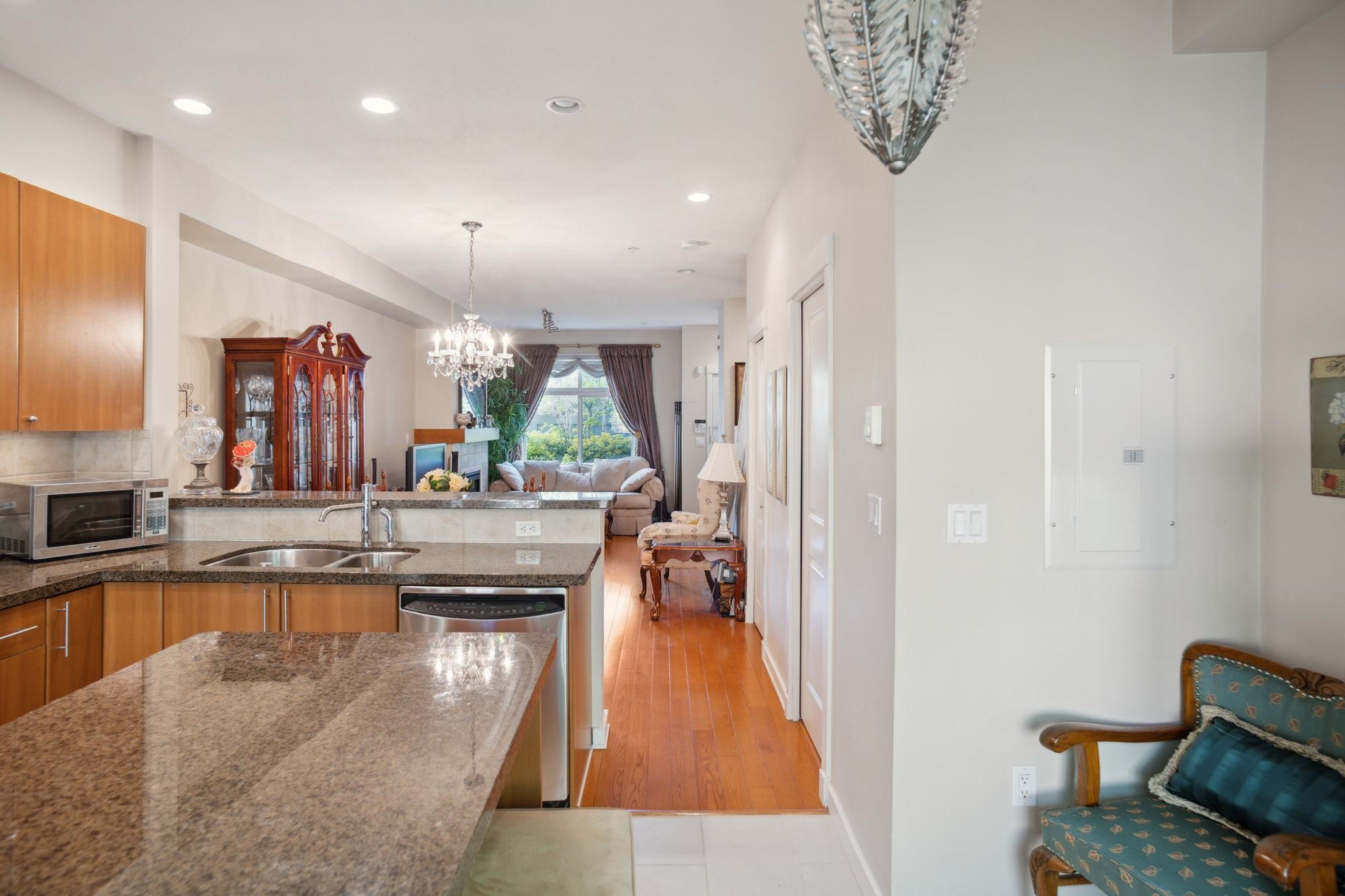 7411 COLUMBIA STREET