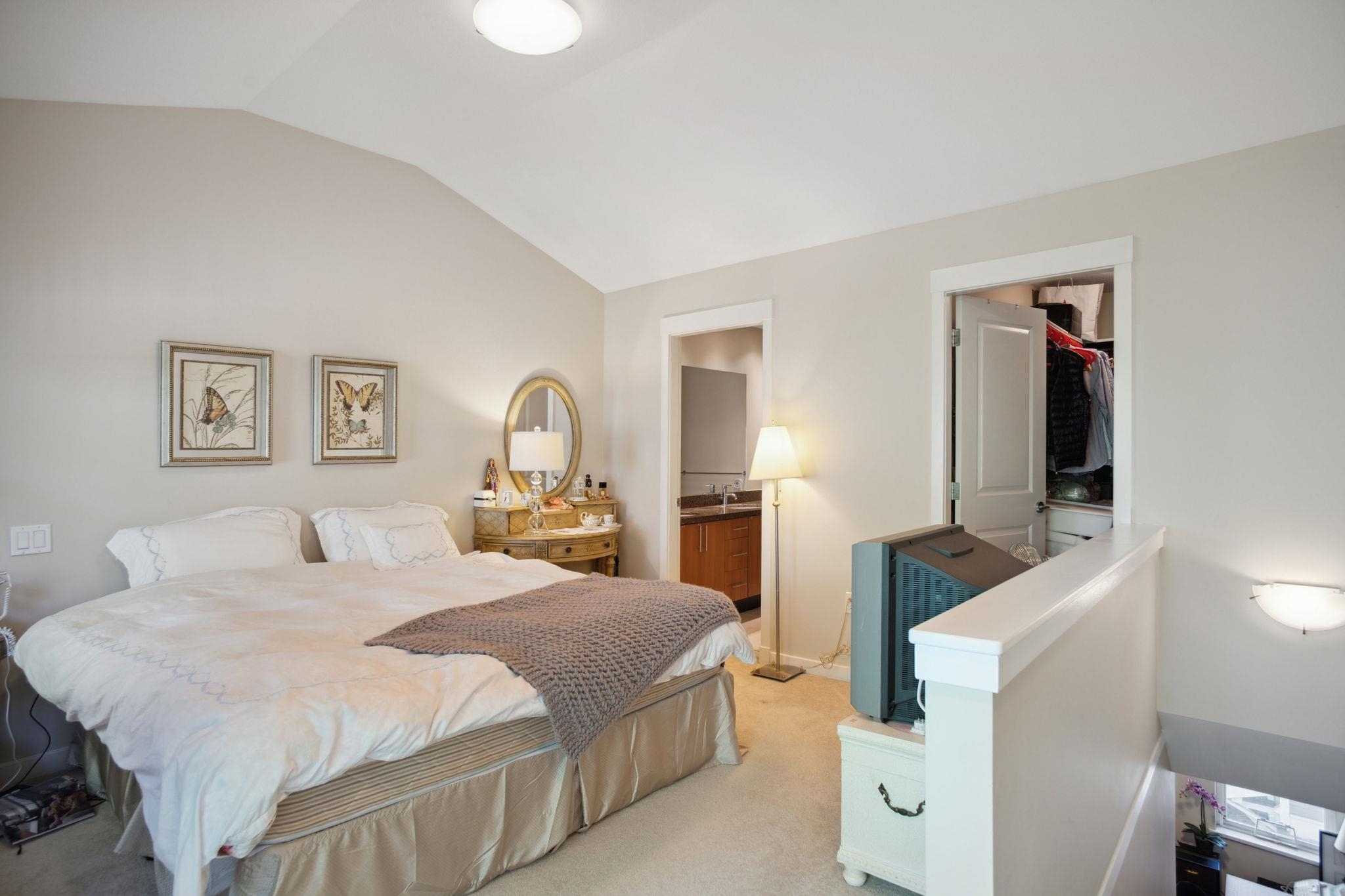 7411 COLUMBIA STREET