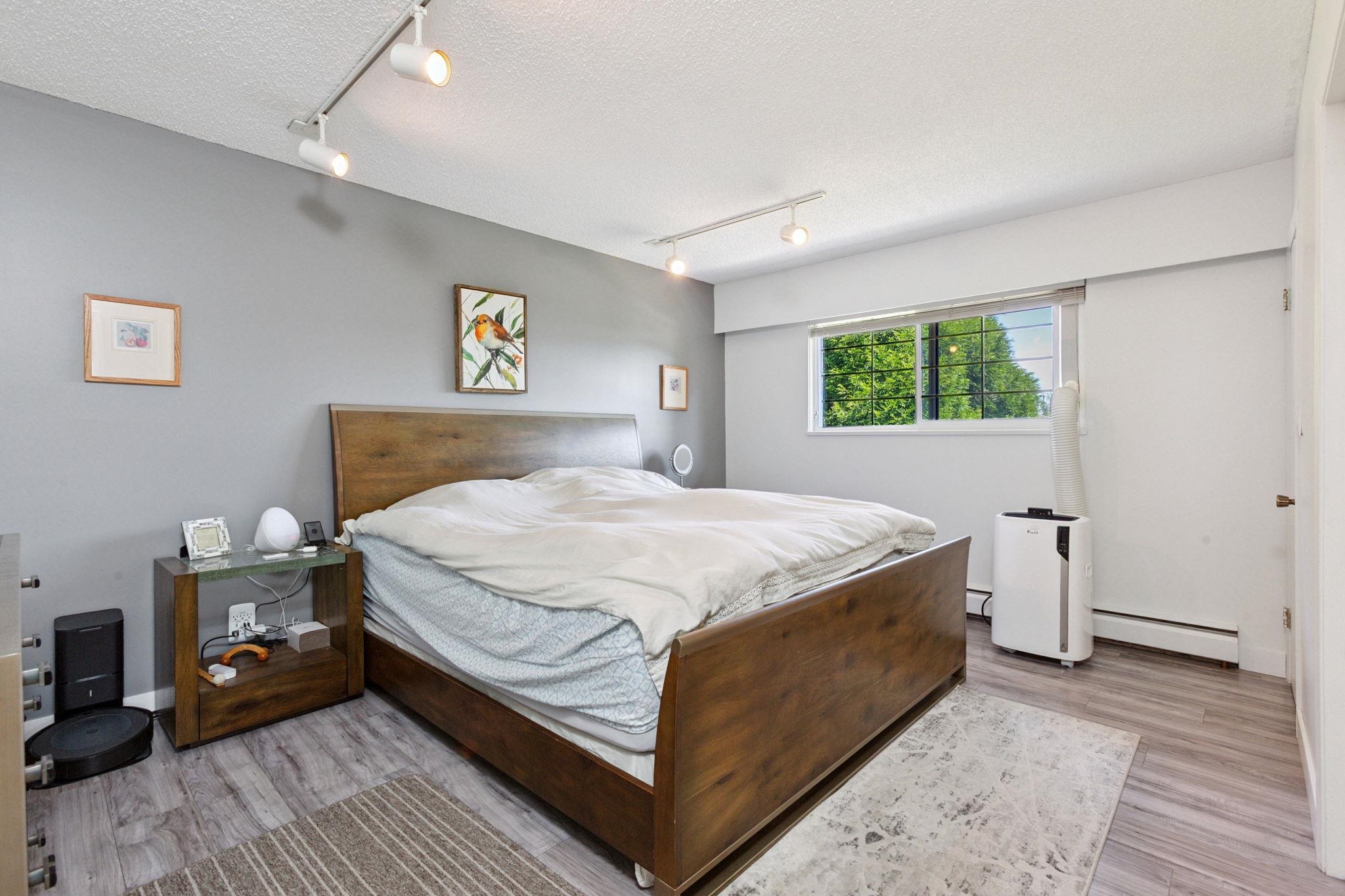 10220 FRESHWATER DRIVE