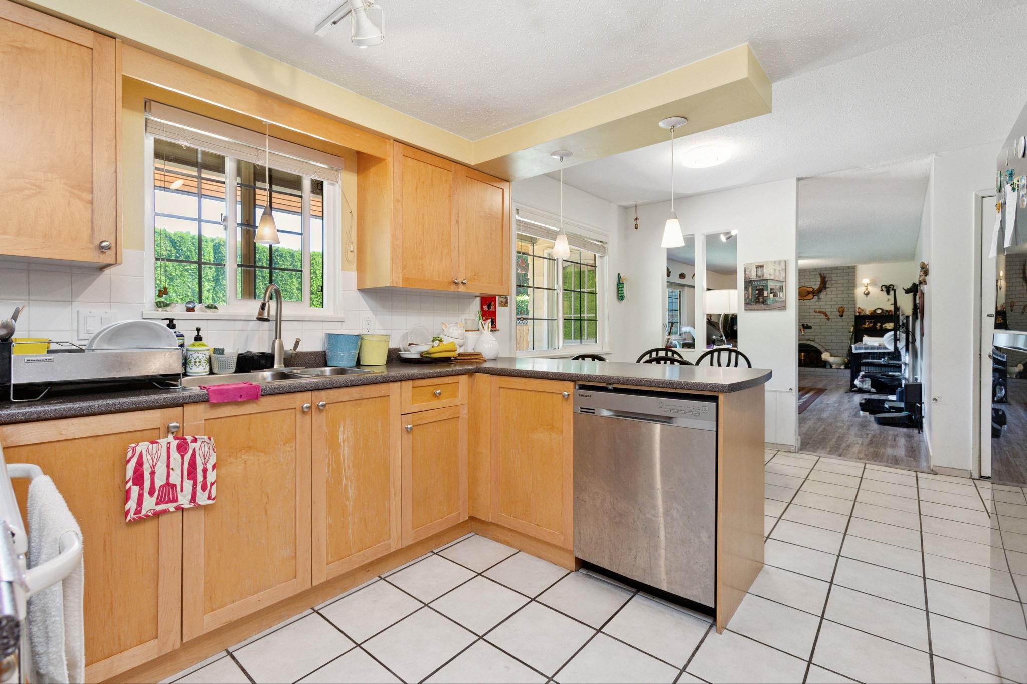 10220 FRESHWATER DRIVE