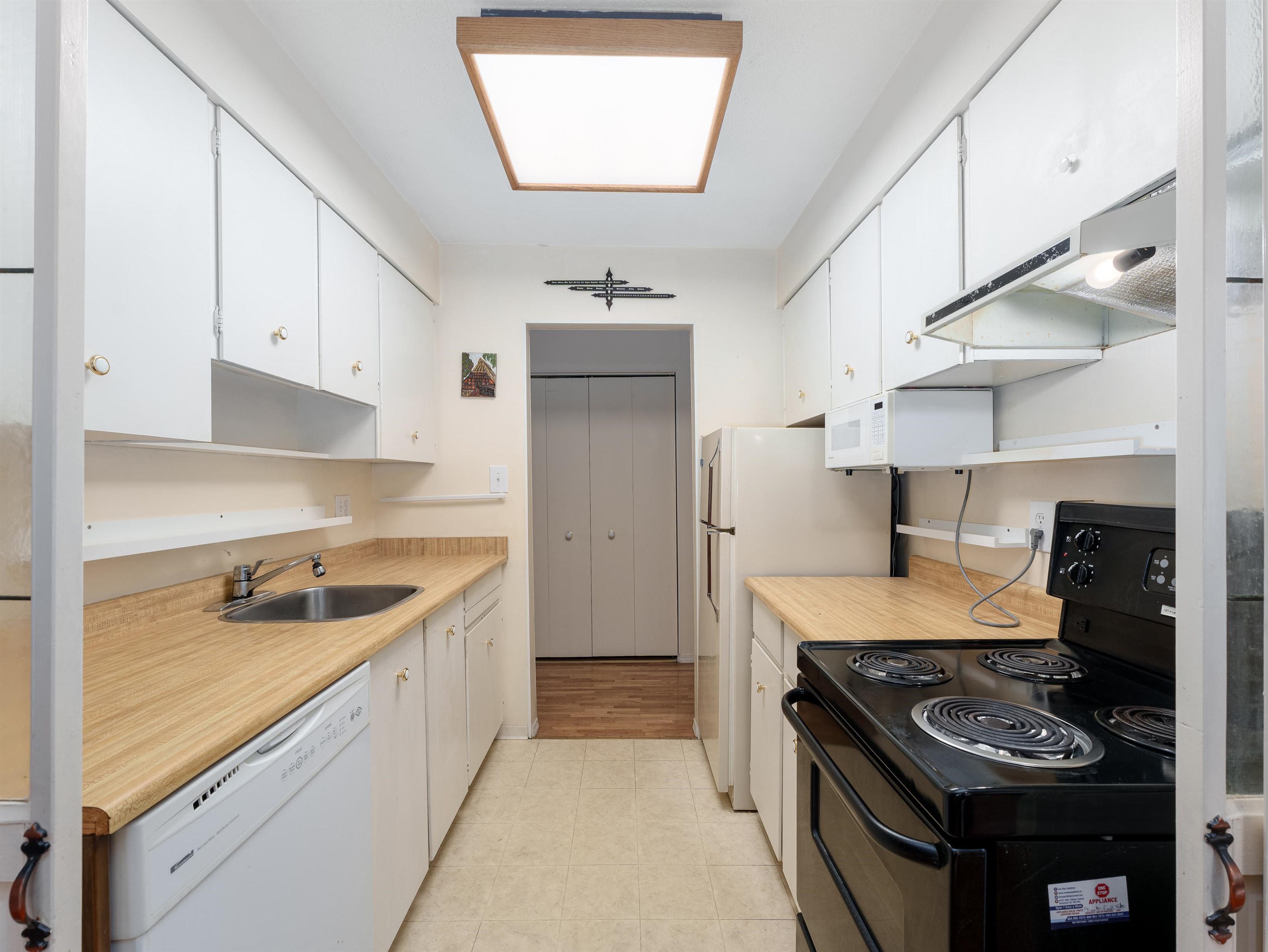 308 555 W 28TH STREET Unit: 308