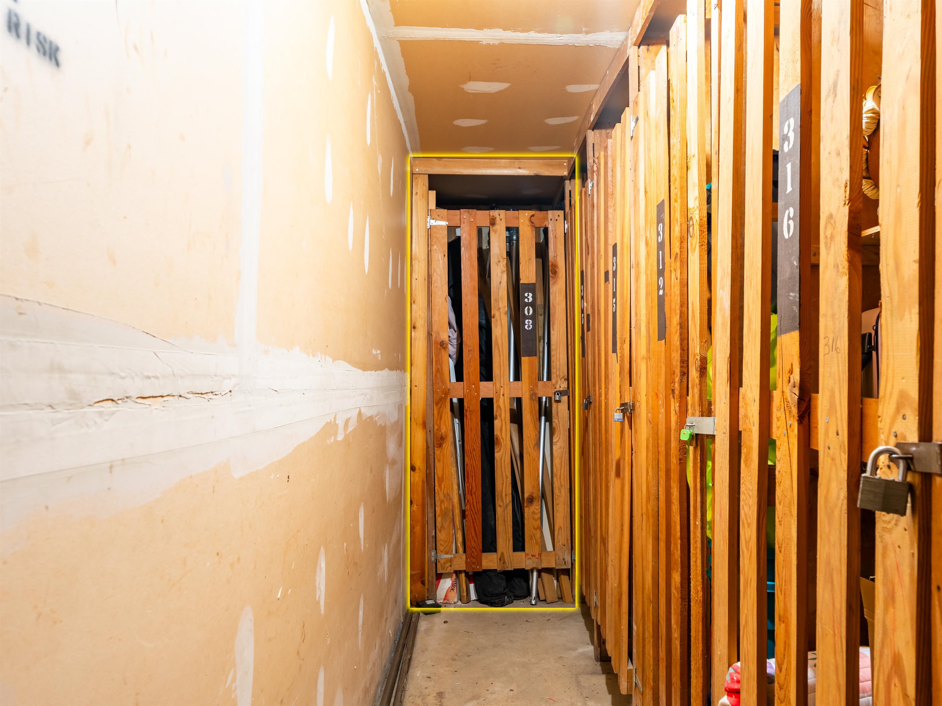 308 555 W 28TH STREET Unit: 308