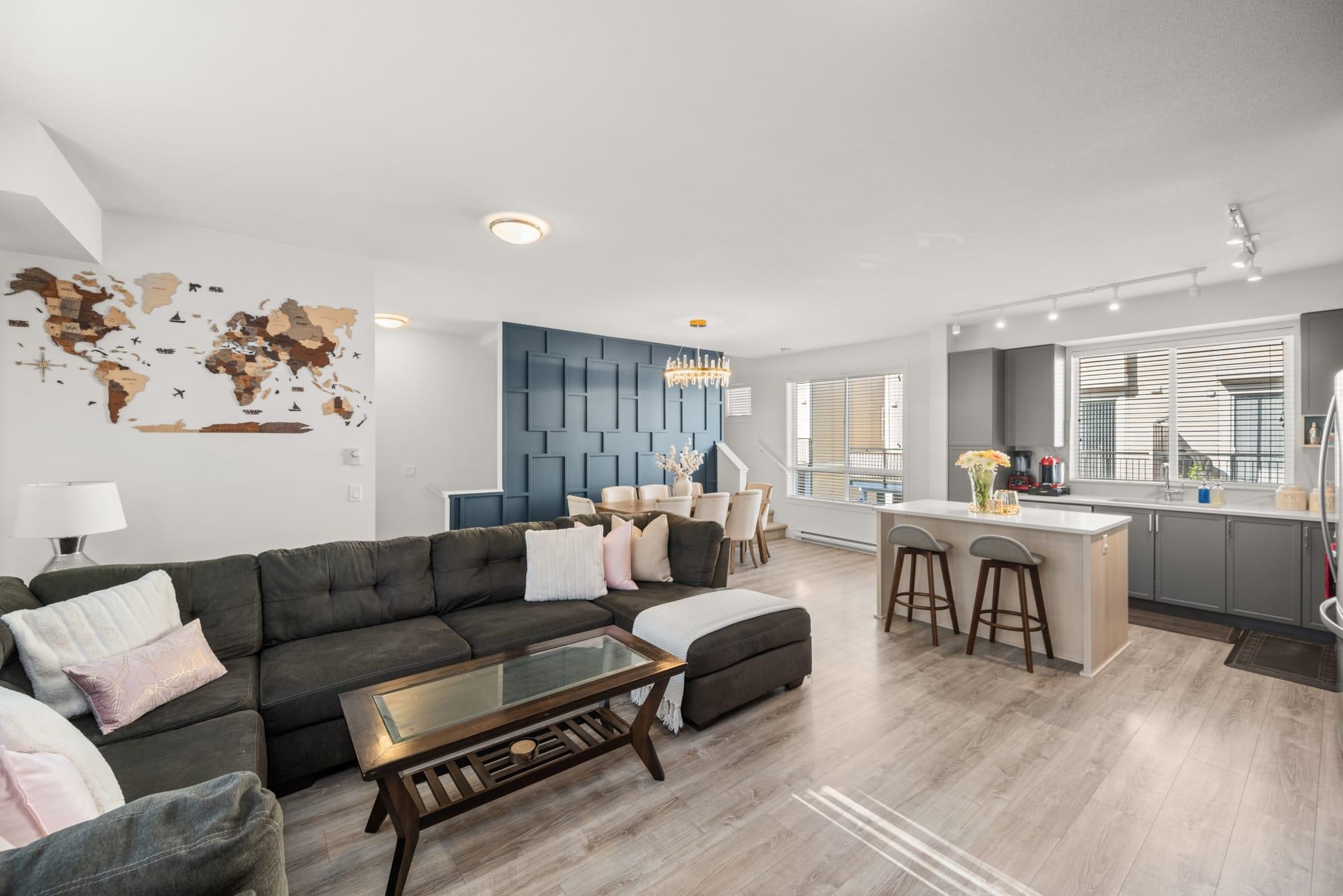 75 9718 161A STREET Unit: 75